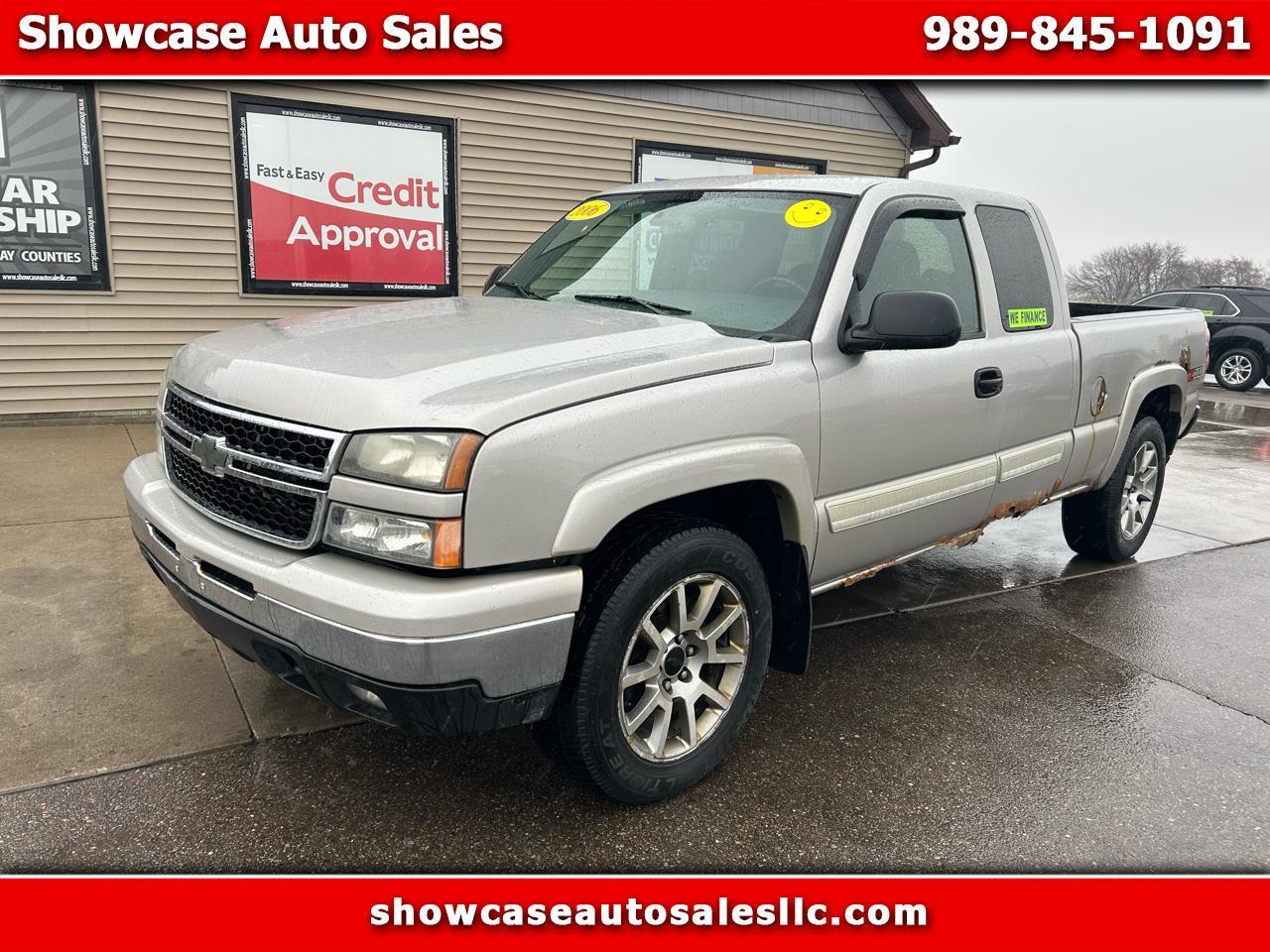 Chevrolet Silverado 1500 LS Ext. Cab 4WD 2006