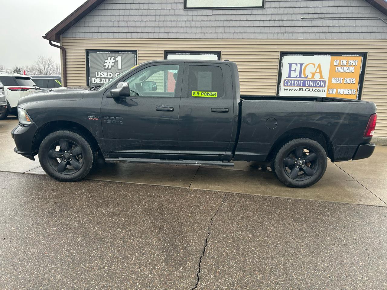 RAM 1500 Sport Quad Cab 4WD 2017
