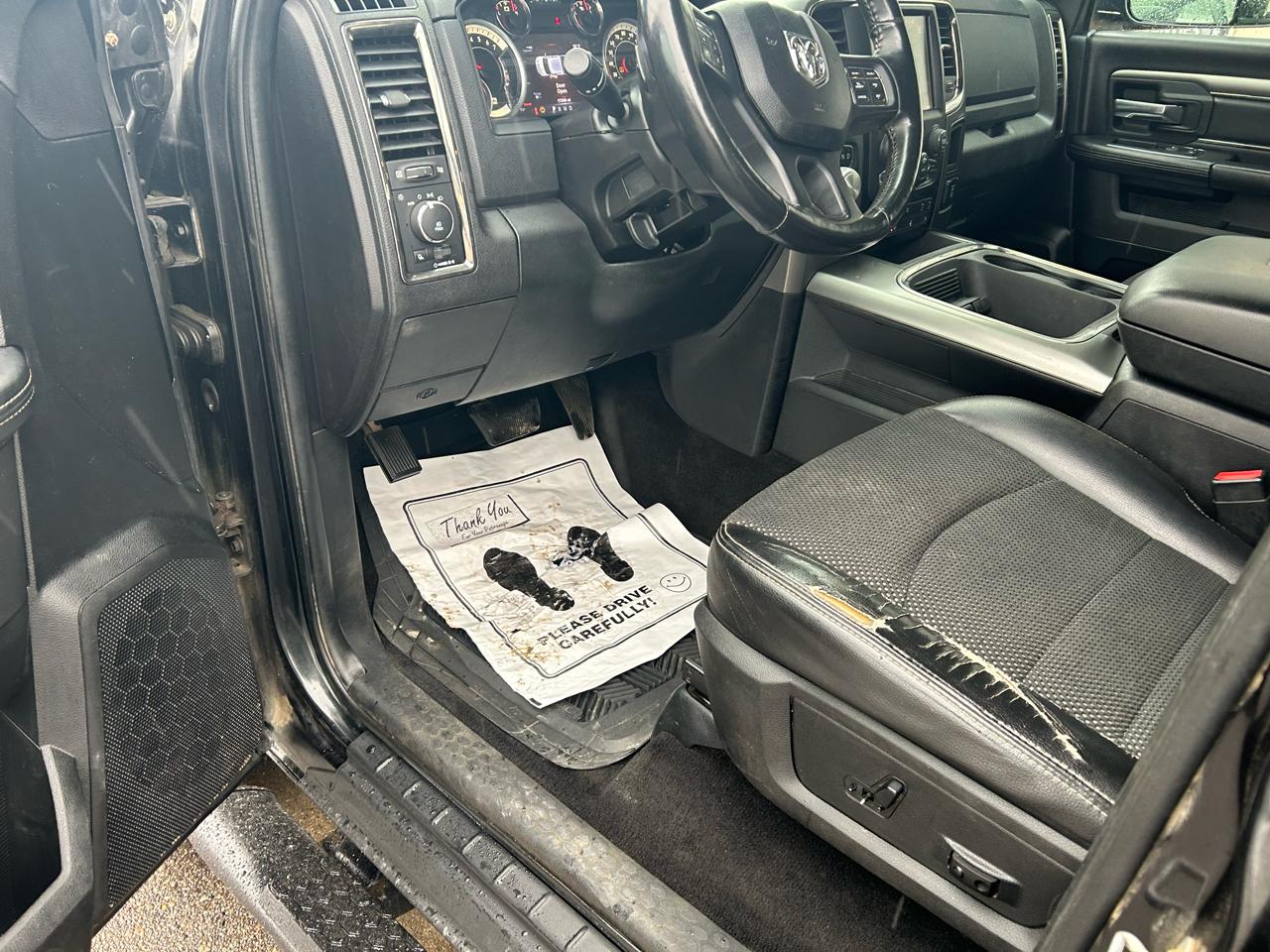 RAM 1500 Sport Quad Cab 4WD 2017