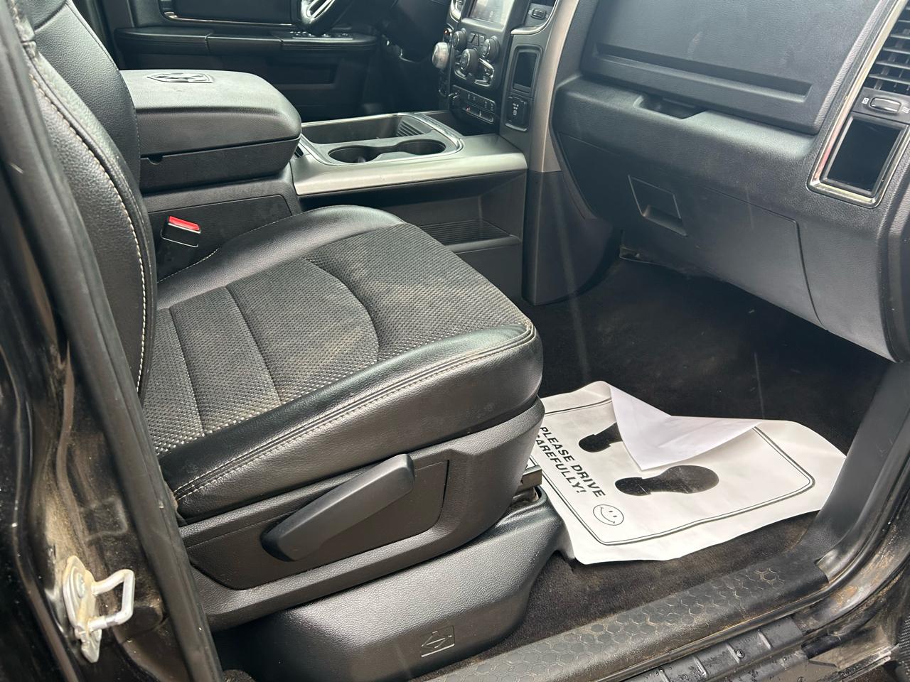 RAM 1500 Sport Quad Cab 4WD 2017