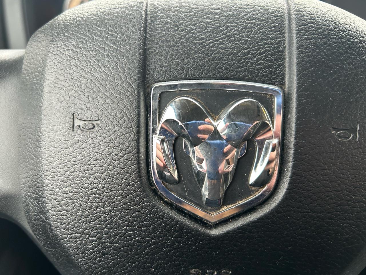 RAM 1500 Sport Quad Cab 4WD 2017