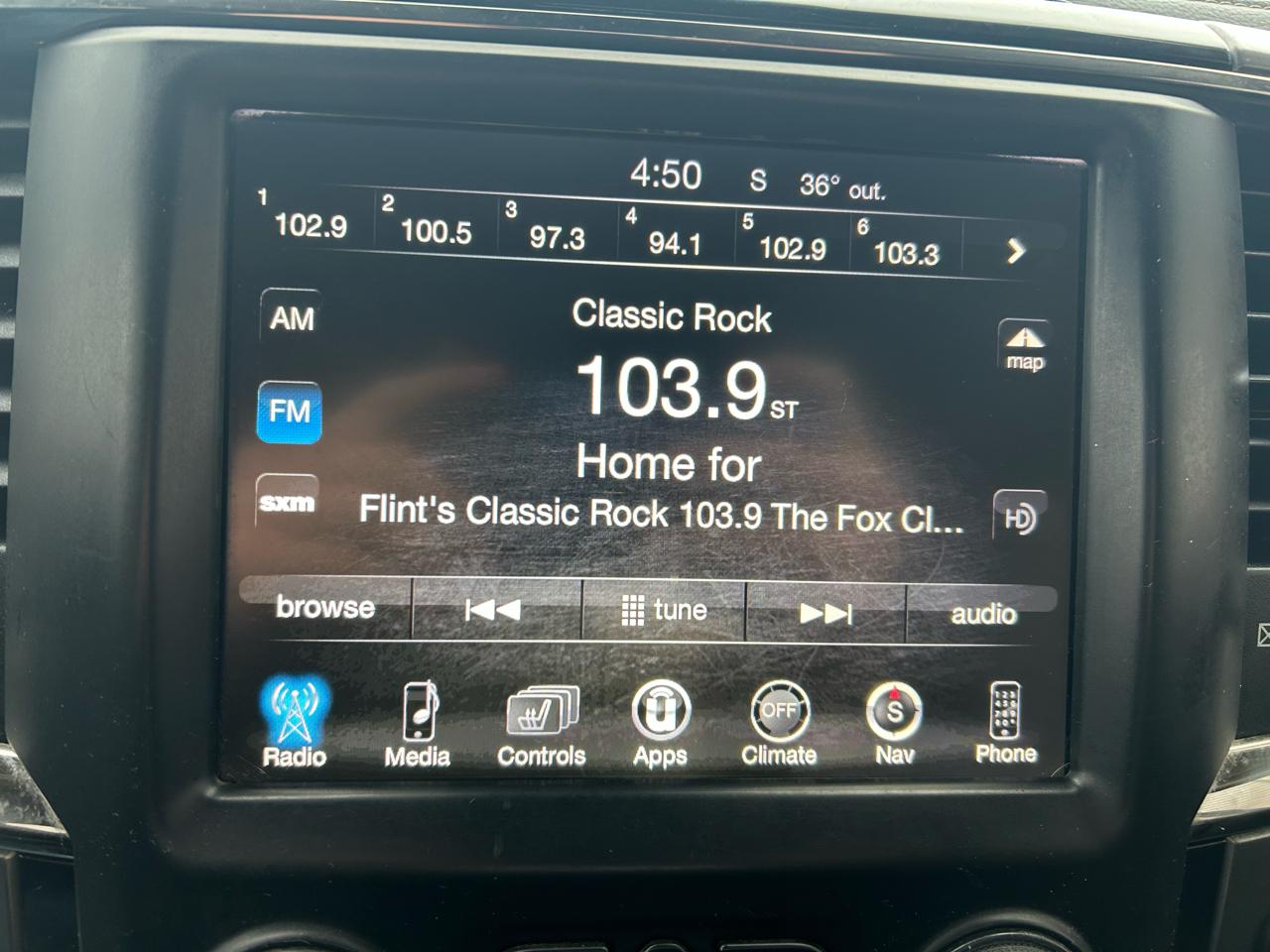 RAM 1500 Sport Quad Cab 4WD 2017