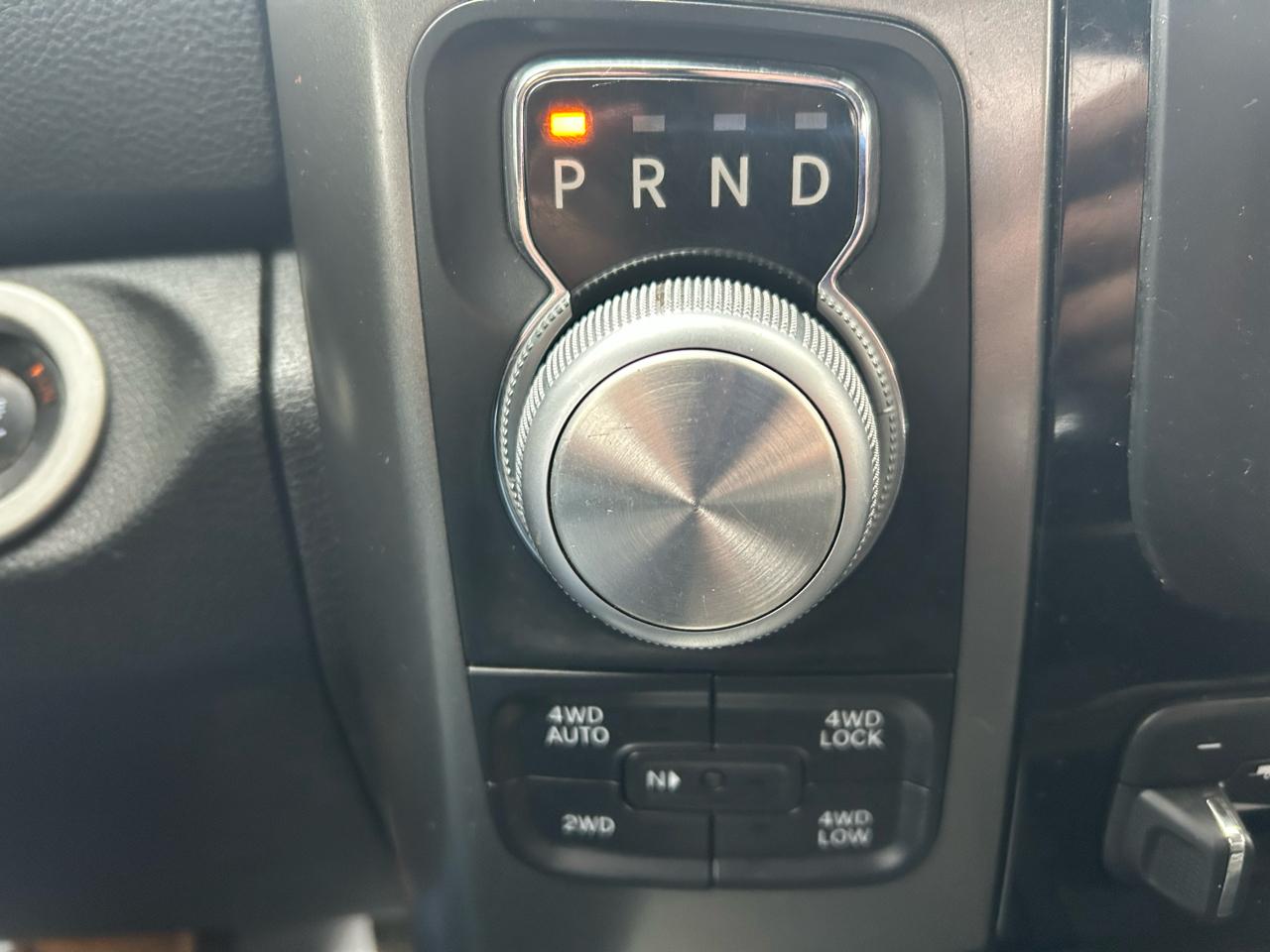 RAM 1500 Sport Quad Cab 4WD 2017