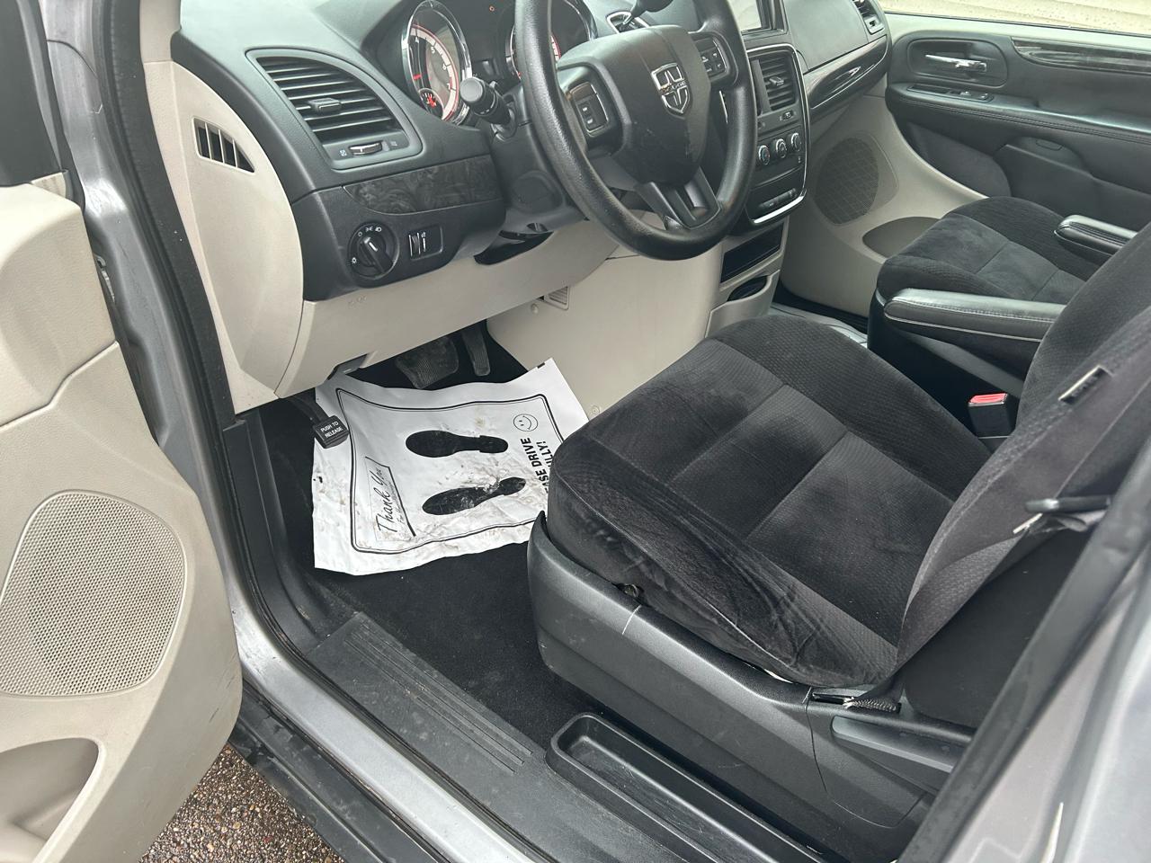 Dodge Grand Caravan SE 2014