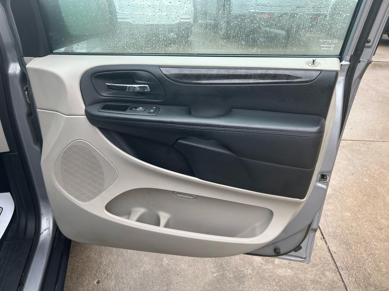 Dodge Grand Caravan SE 2014