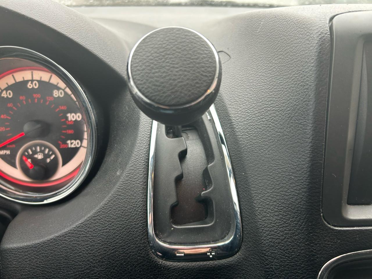 Dodge Grand Caravan SE 2014