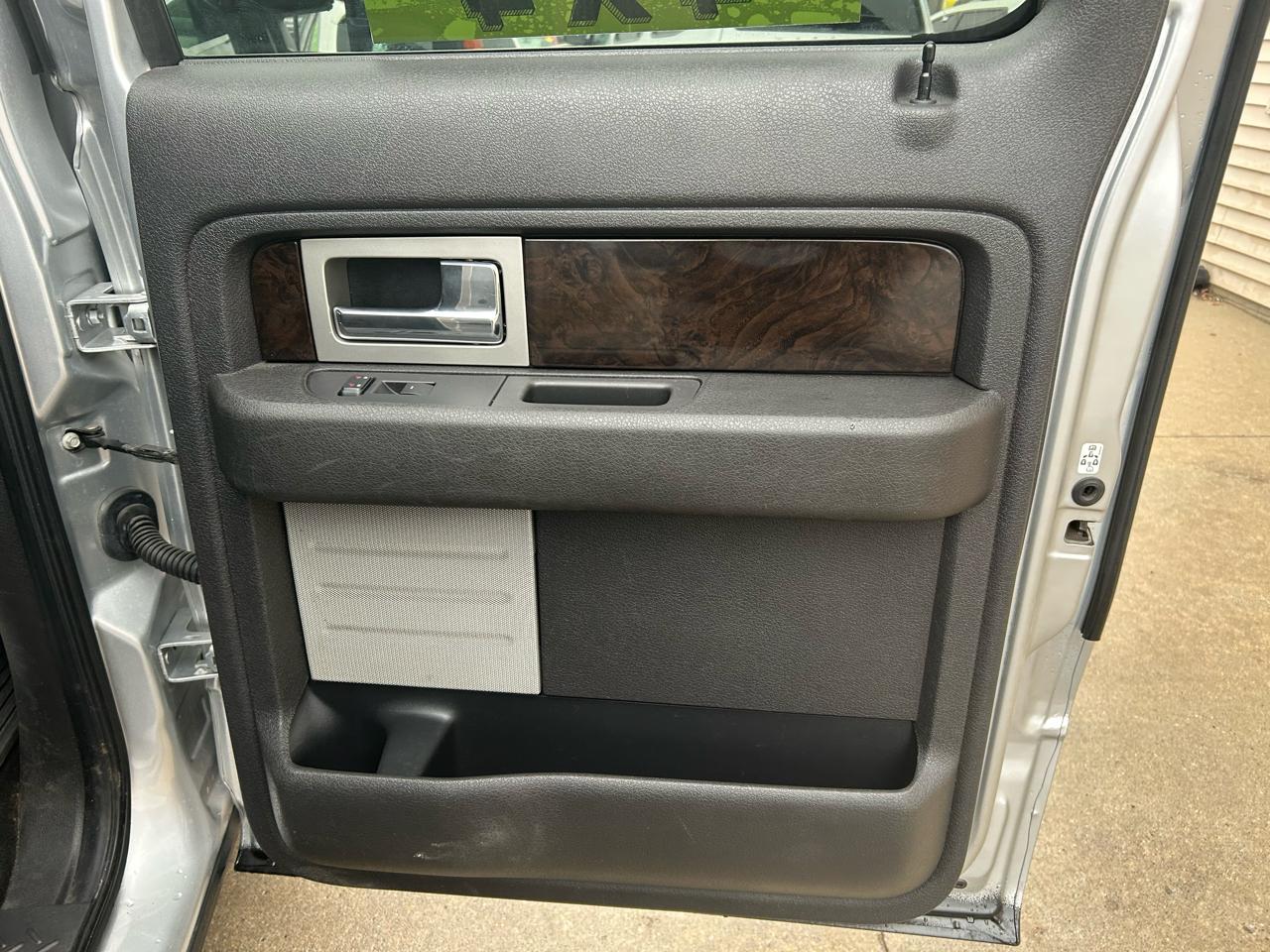 Ford F-150 4WD SuperCrew 157" Platinum 2013