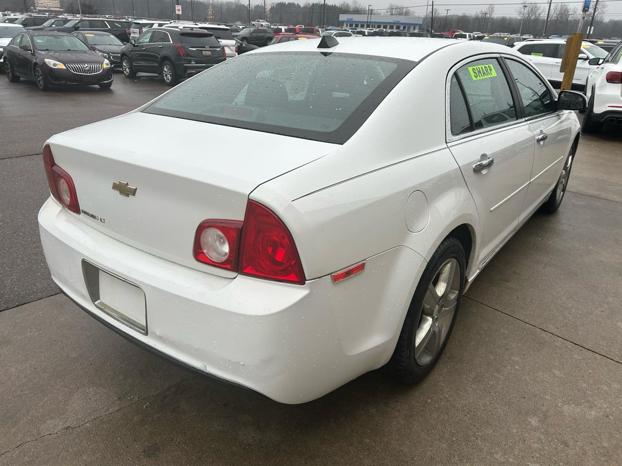 Chevrolet Malibu 1LT 2012
