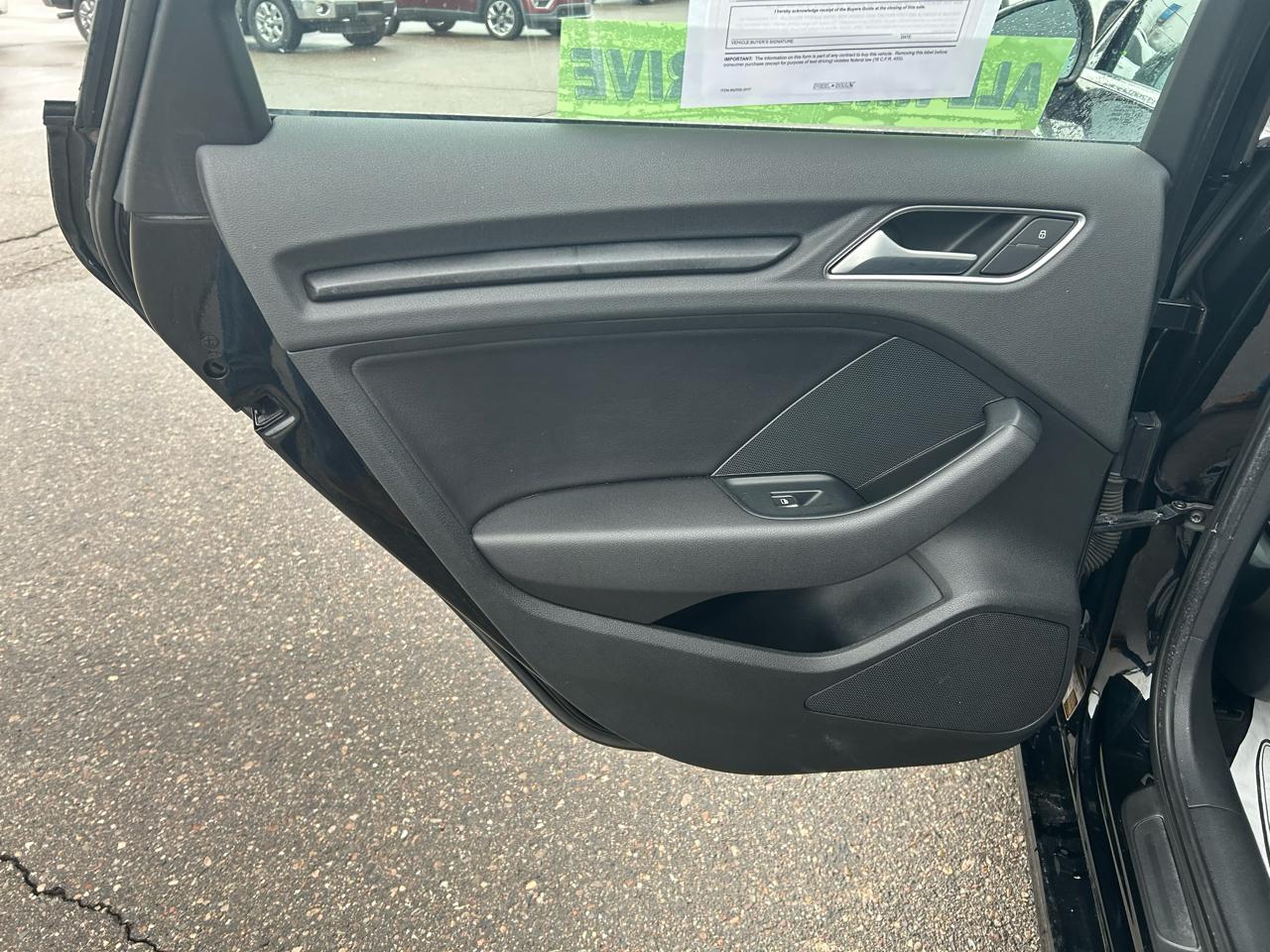 Audi S3 2.0T Premium Plus quattro 2015