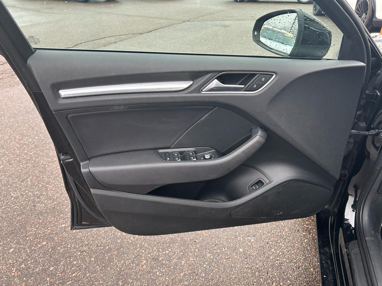 Audi S3 2.0T Premium Plus quattro 2015