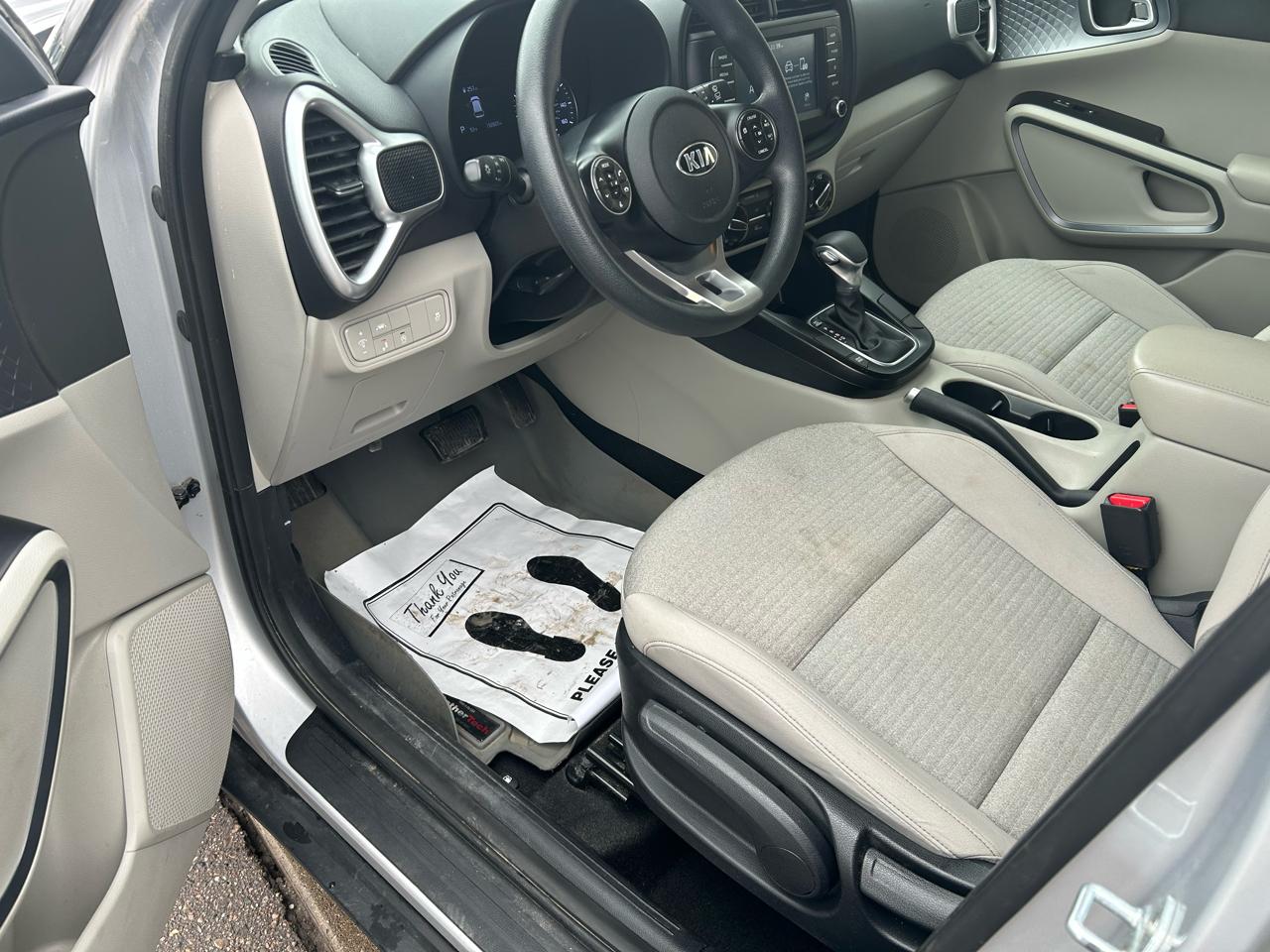 Kia Soul LX CVT 2020