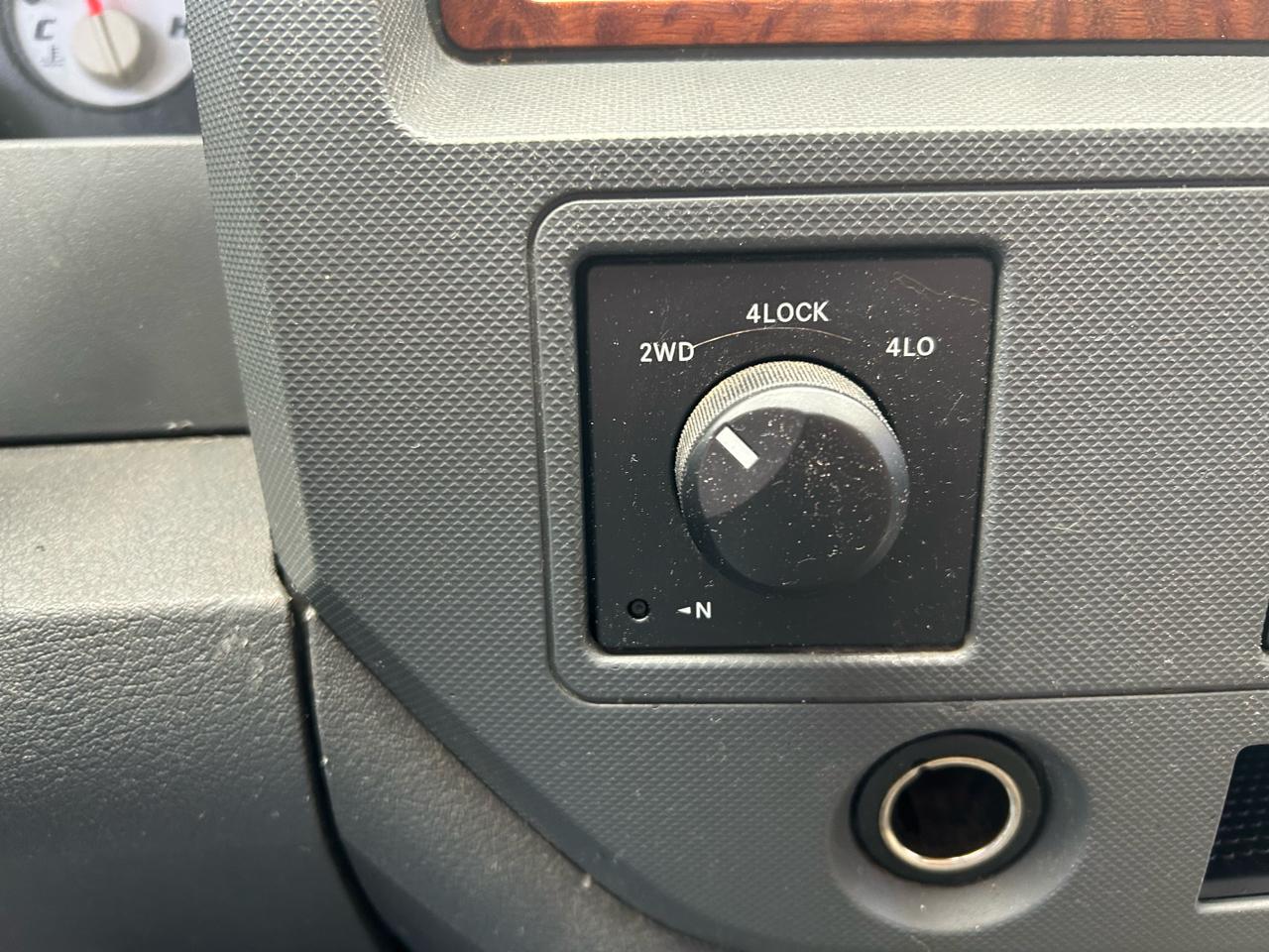 Dodge Ram 1500 TRX4 Off Road Quad Cab 4WD 2006