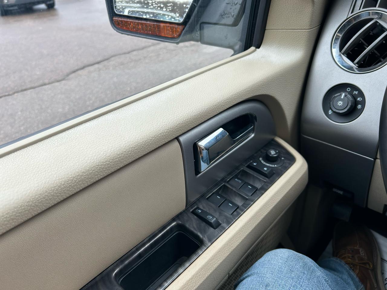 Ford Expedition Limited 4WD 2015