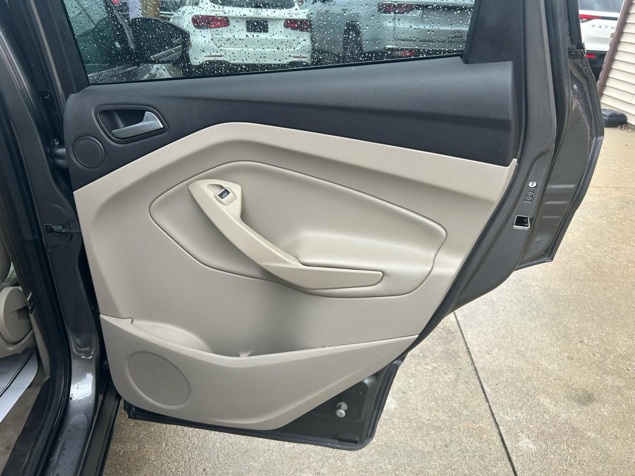 Ford Escape Titanium 4WD 2014