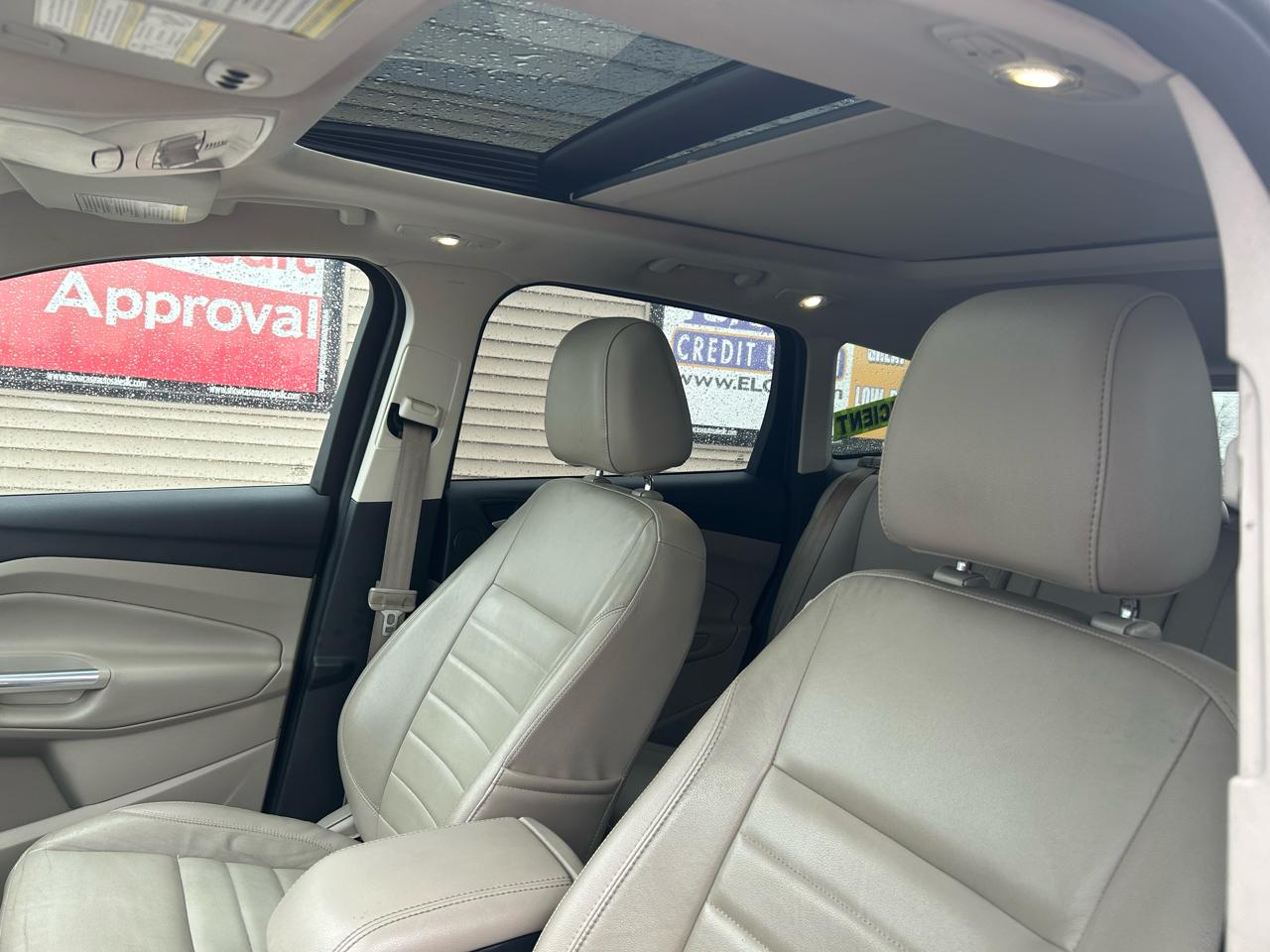 Ford Escape Titanium 4WD 2014