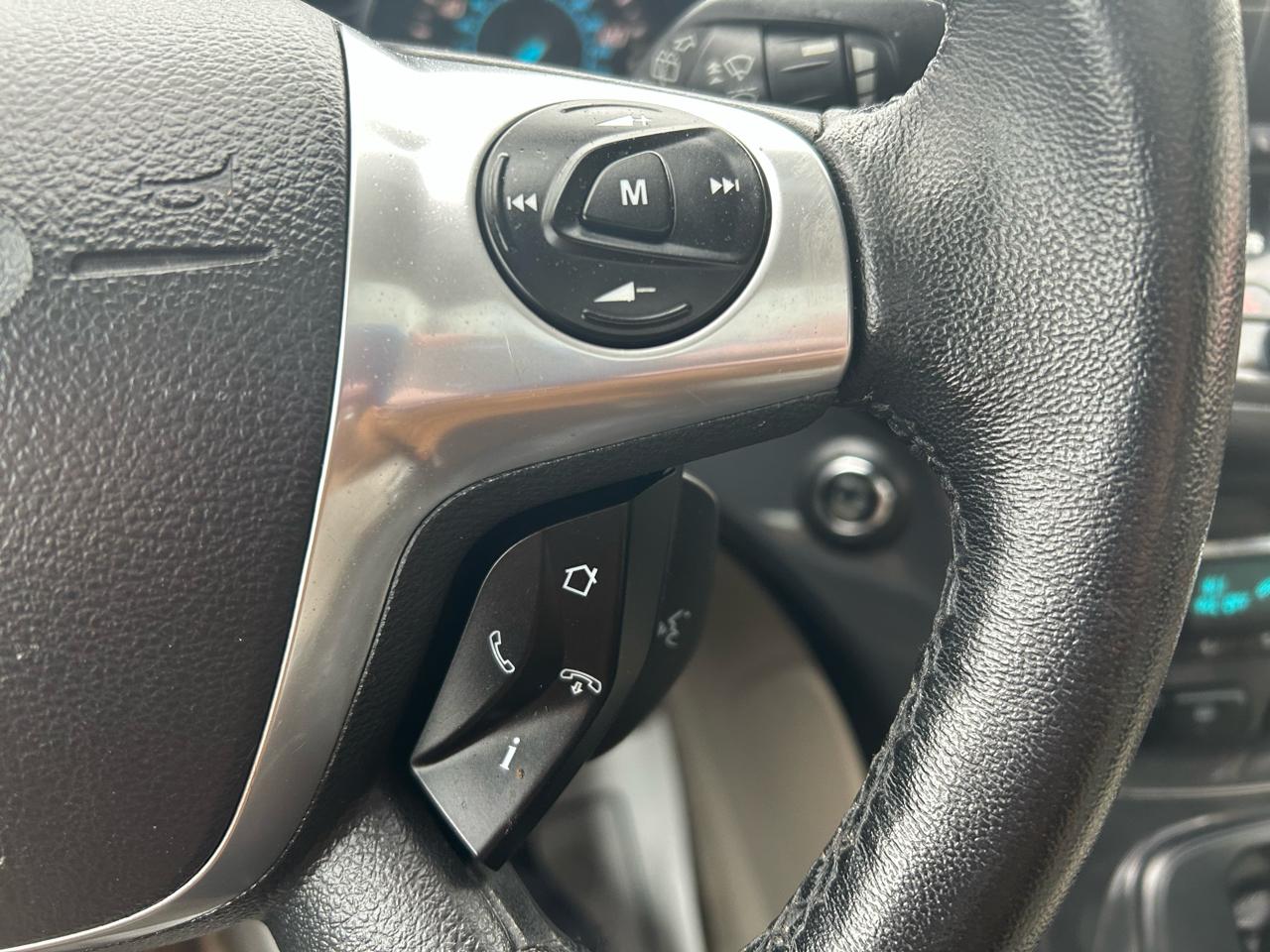 Ford Escape Titanium 4WD 2014