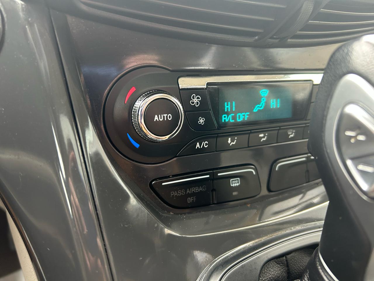 Ford Escape Titanium 4WD 2014