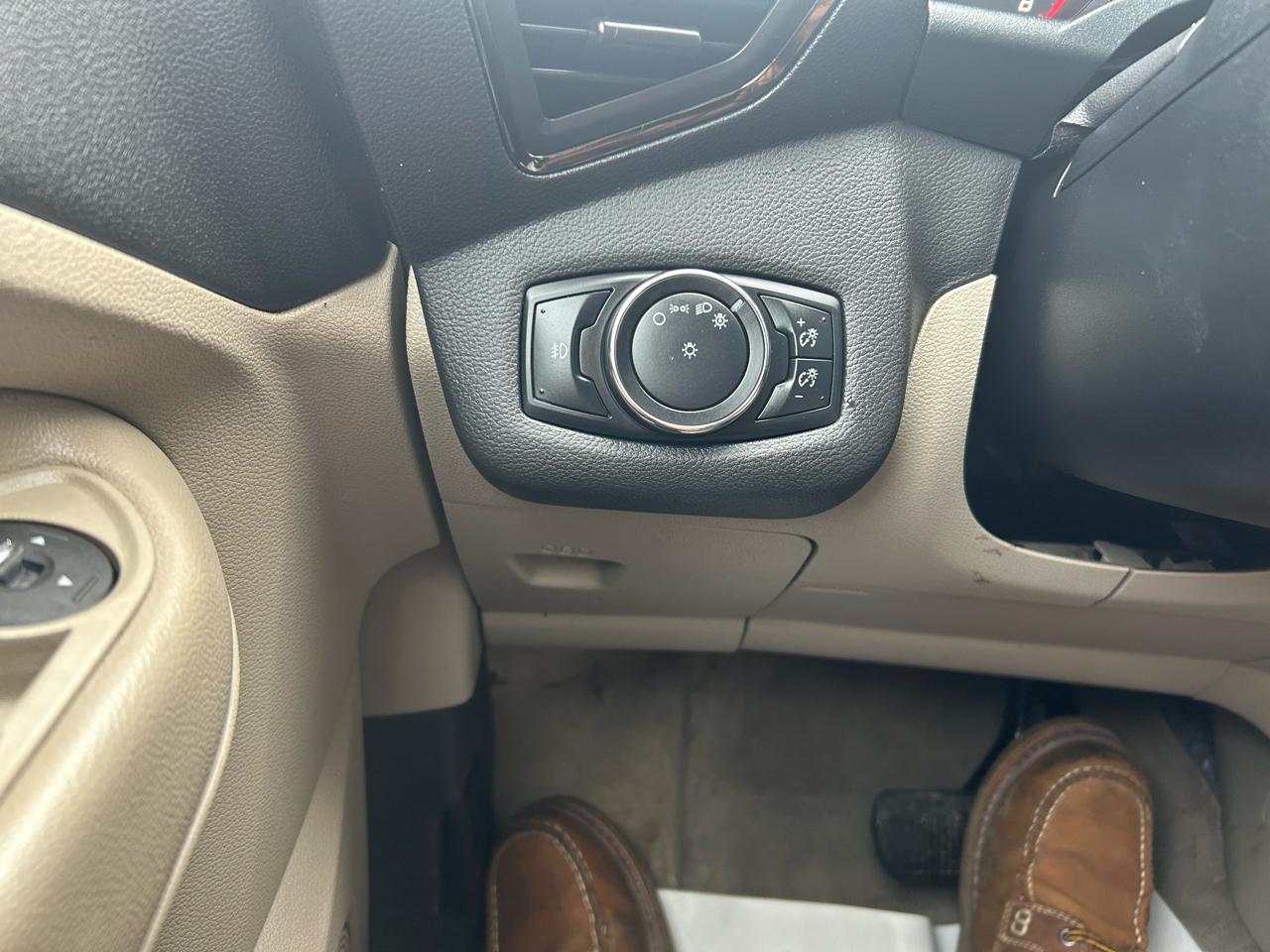 Ford Escape Titanium 4WD 2014