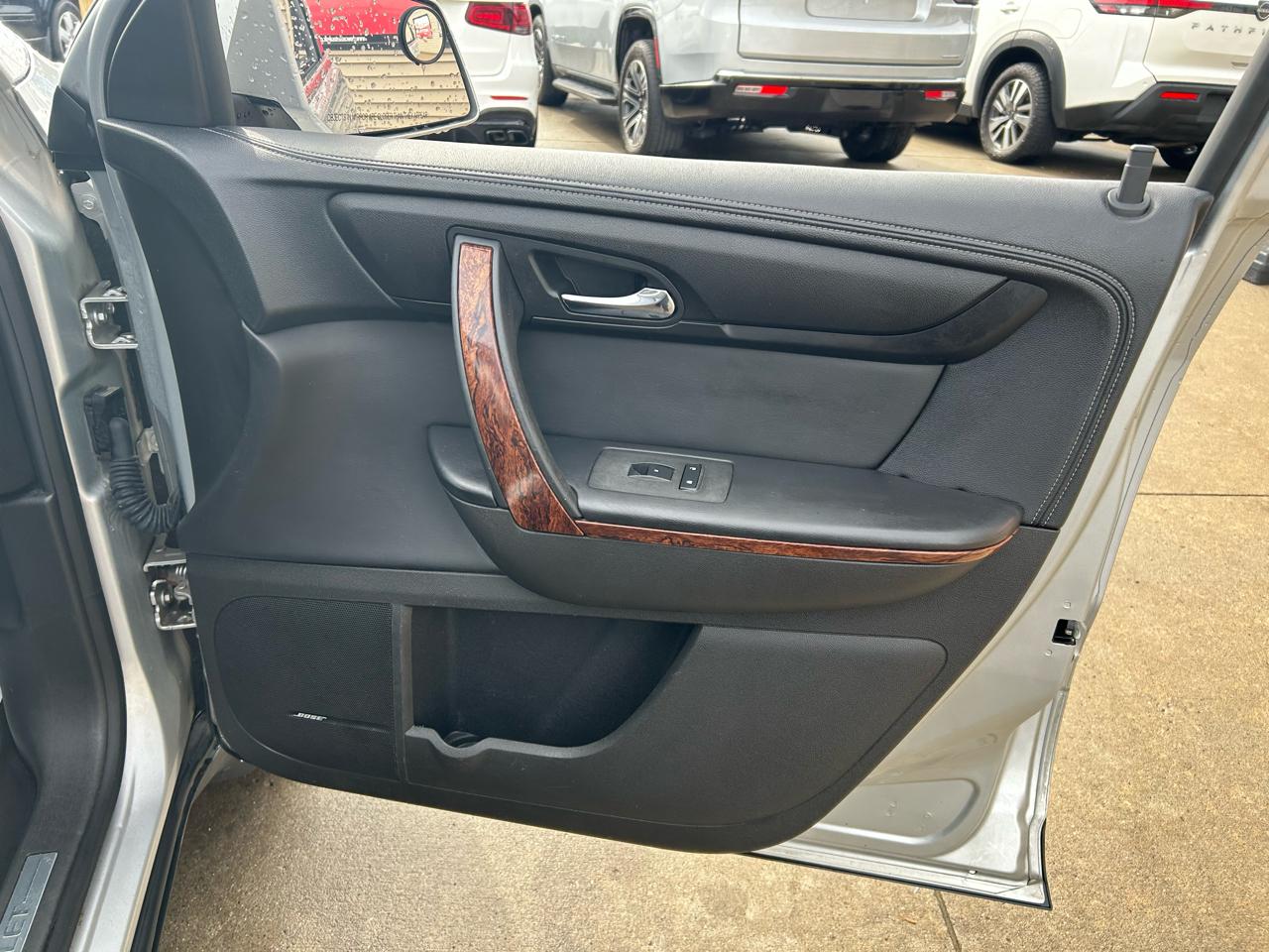 Chevrolet Traverse LTZ FWD 2013