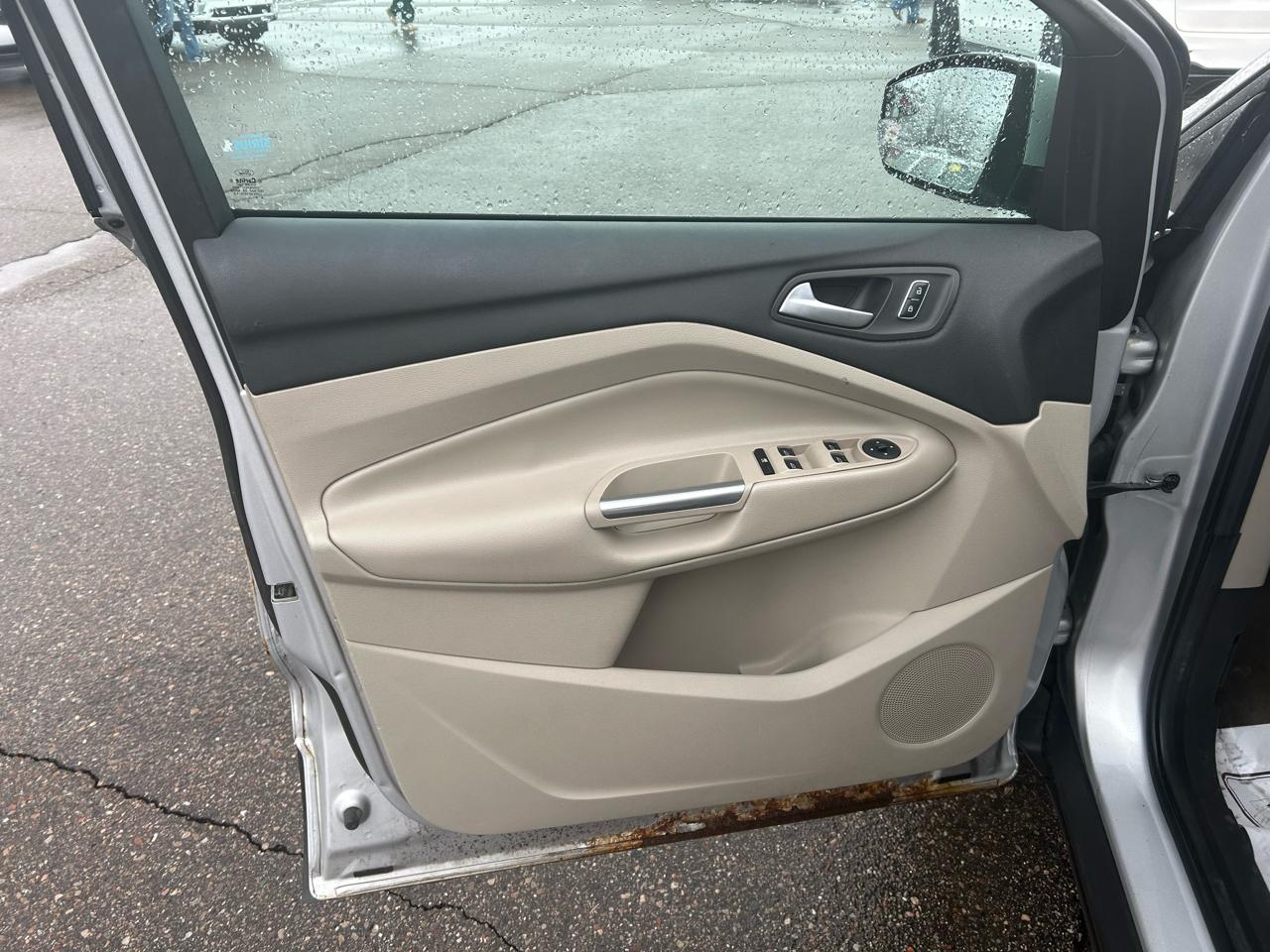 Ford Escape SE FWD 2014