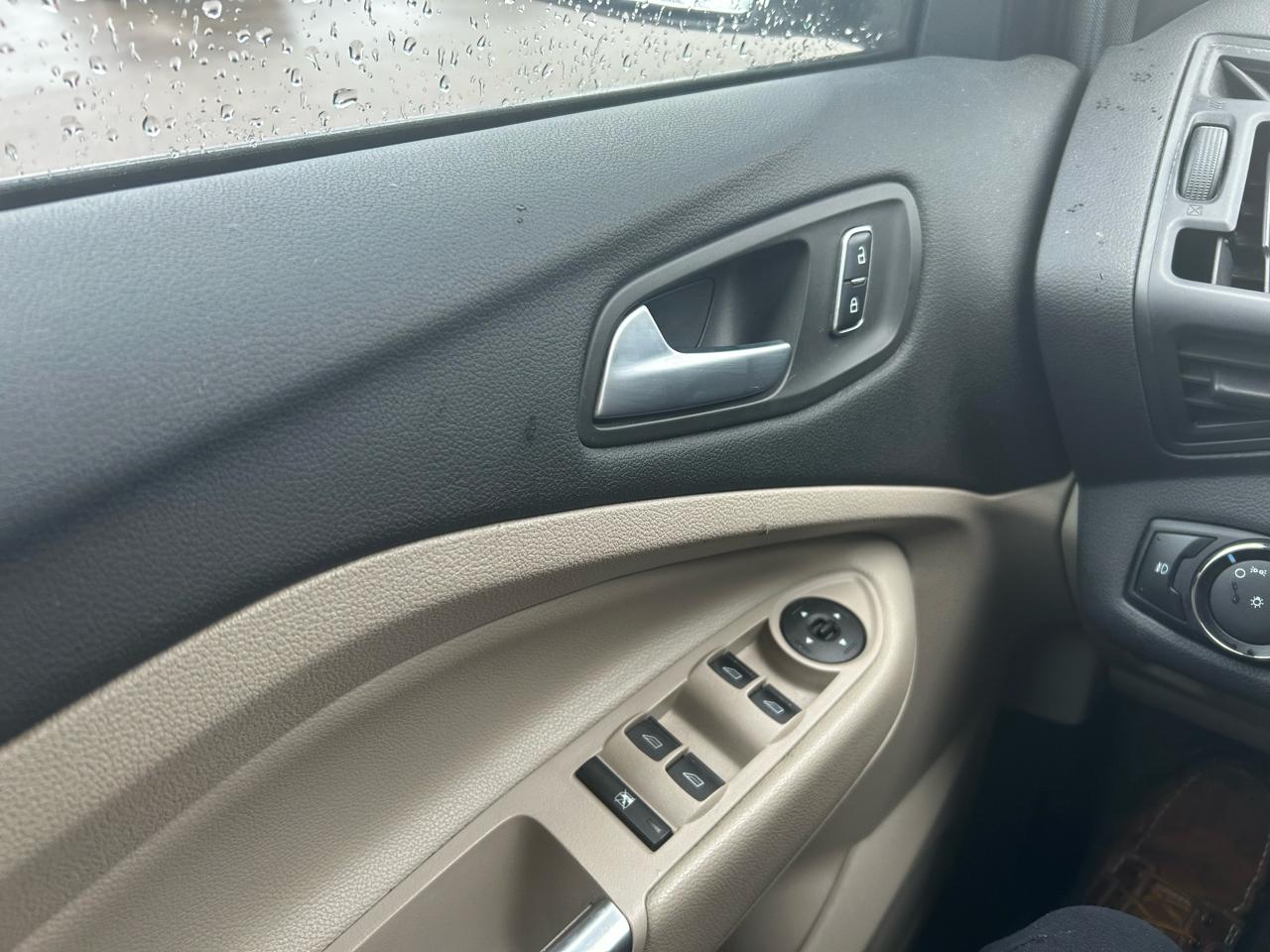 Ford Escape SE FWD 2014