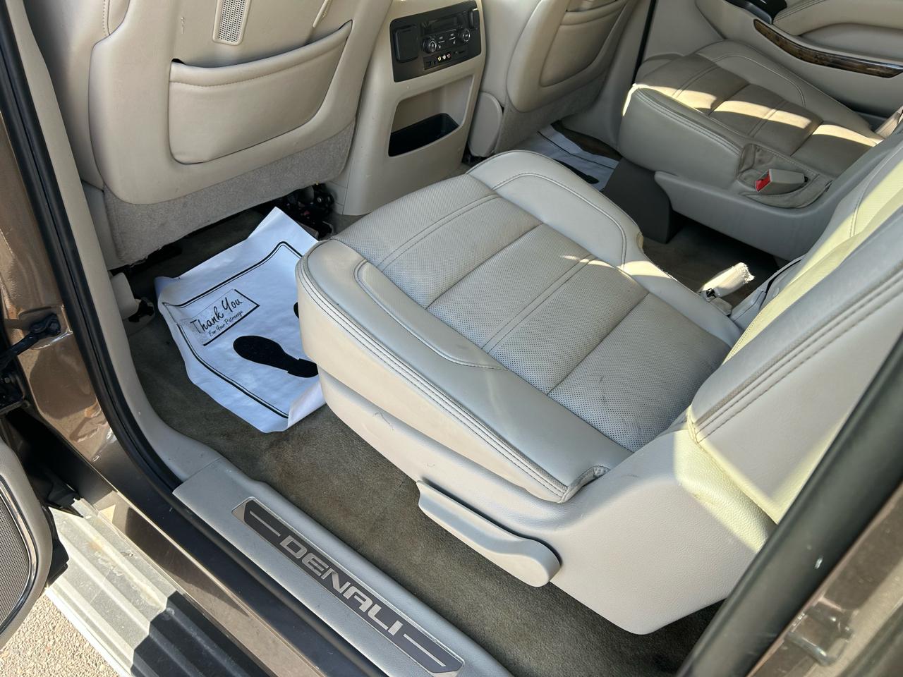 GMC Yukon XL Denali 4WD 2016