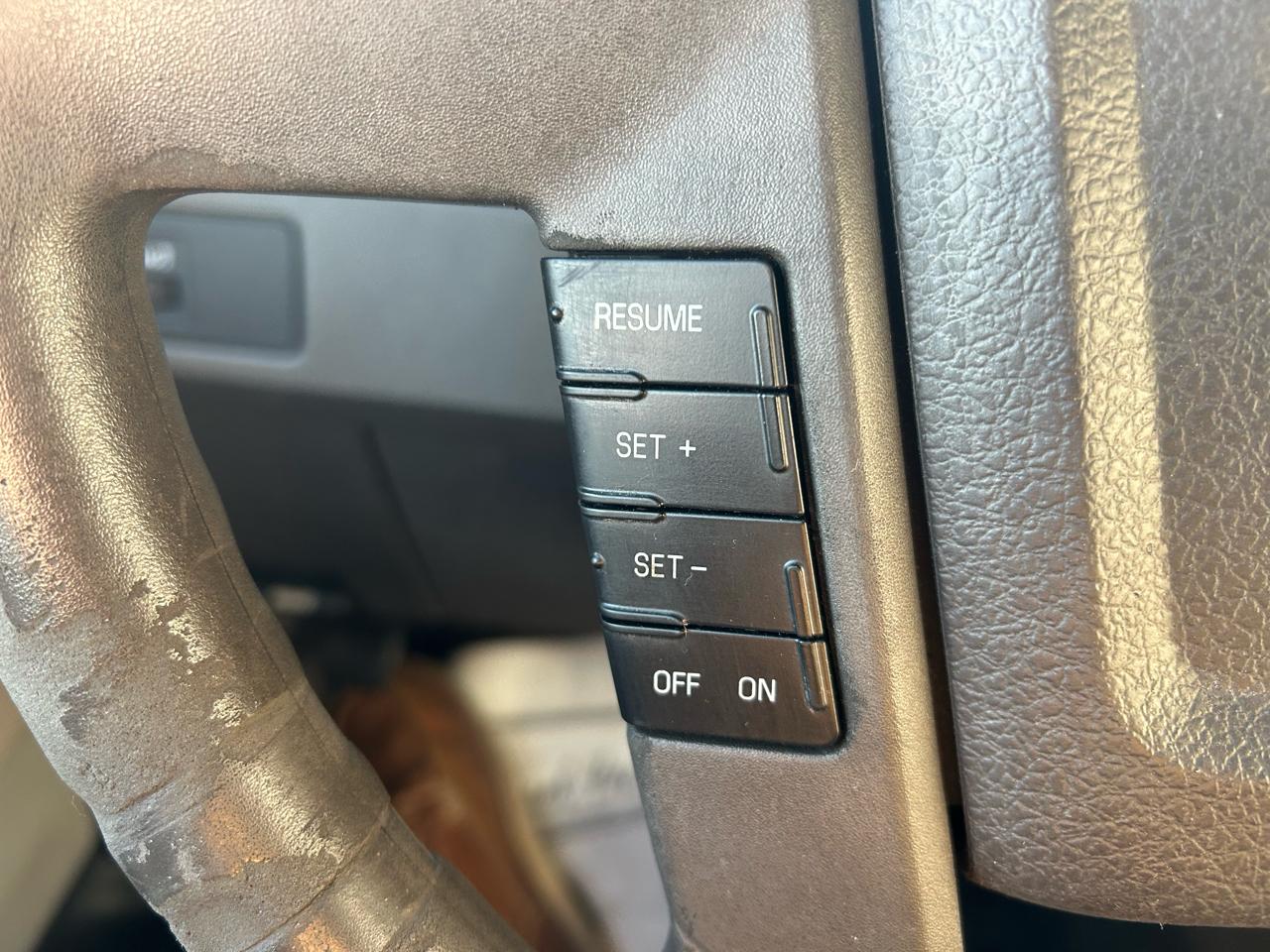 Ford F-150 XLT SuperCab 8-ft. Bed 2WD 2010