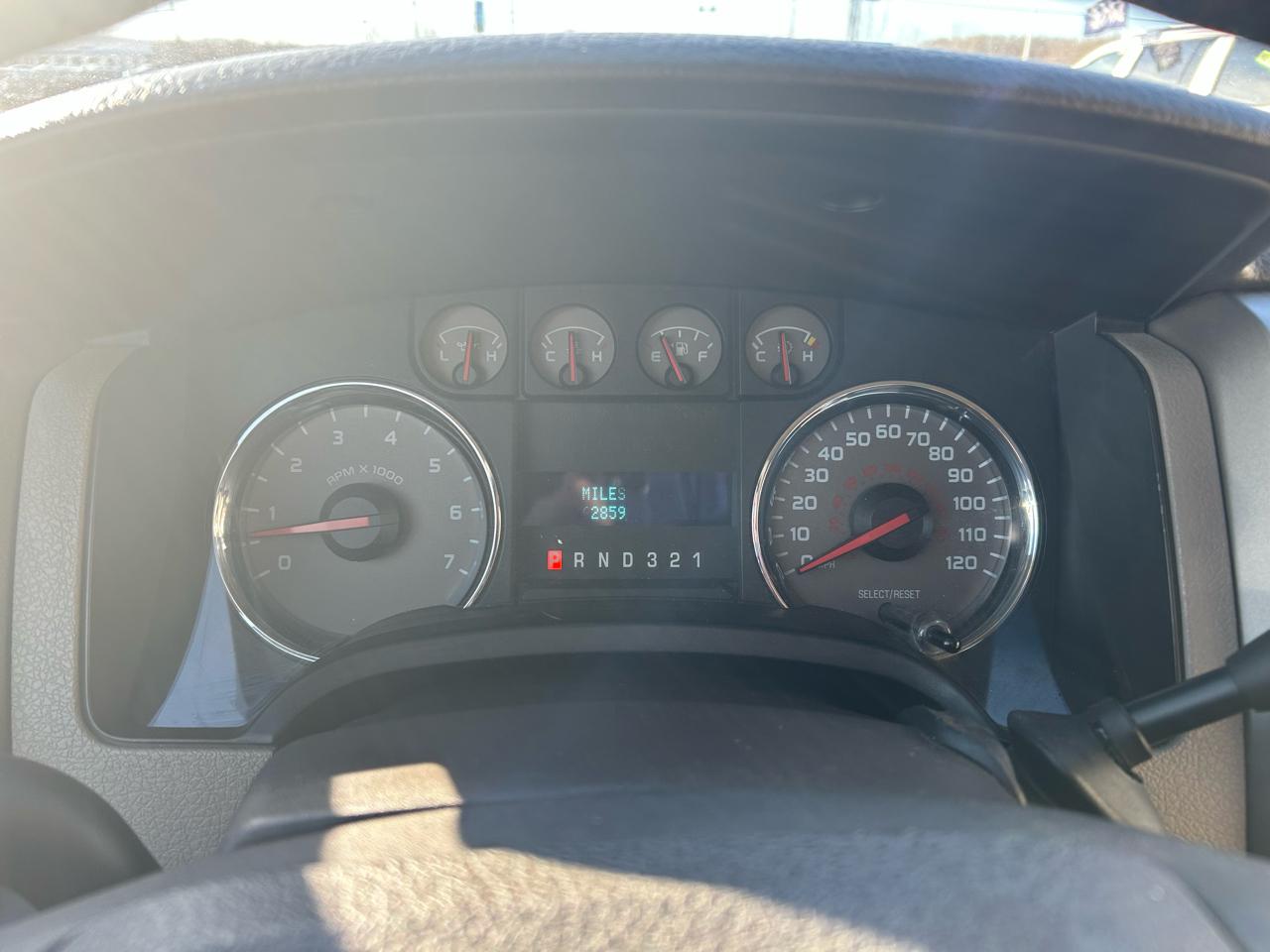 Ford F-150 XLT SuperCab 8-ft. Bed 2WD 2010