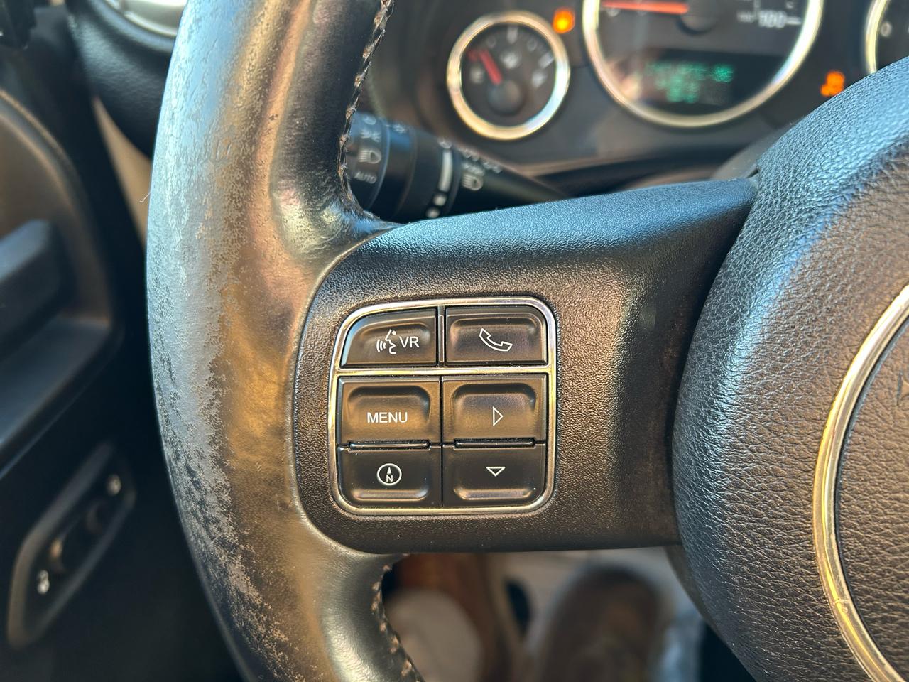 Jeep Wrangler Unlimited Sahara 4WD 2014