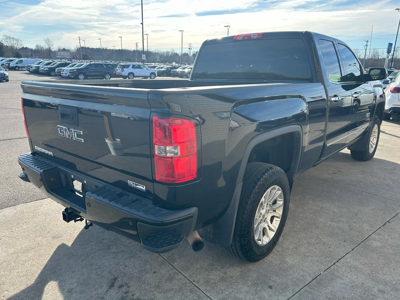 GMC Sierra 1500 SLE Double Cab 4WD 2015