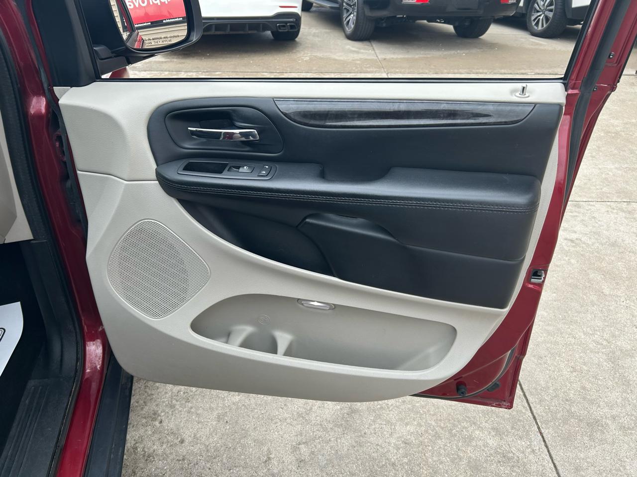 Dodge Grand Caravan SE 2015