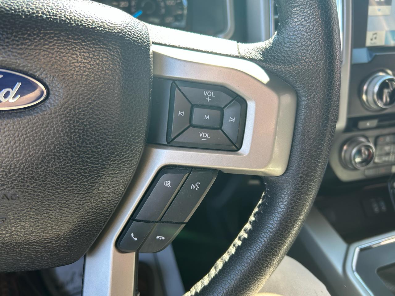 Ford F-150 Lariat SuperCrew 5.5-ft. Bed 4WD 2016