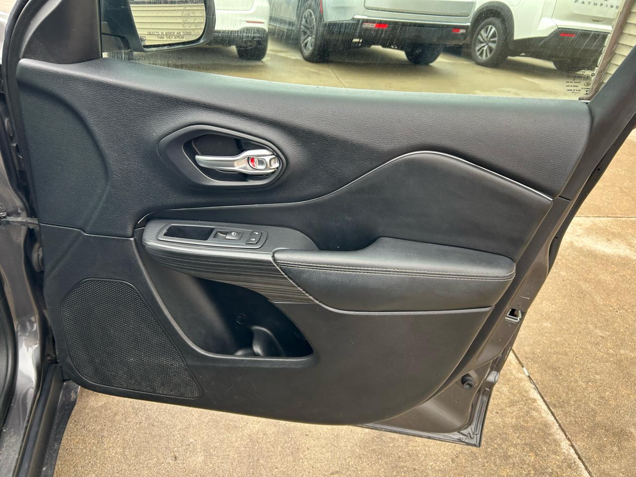 Jeep Cherokee Limited FWD 2015