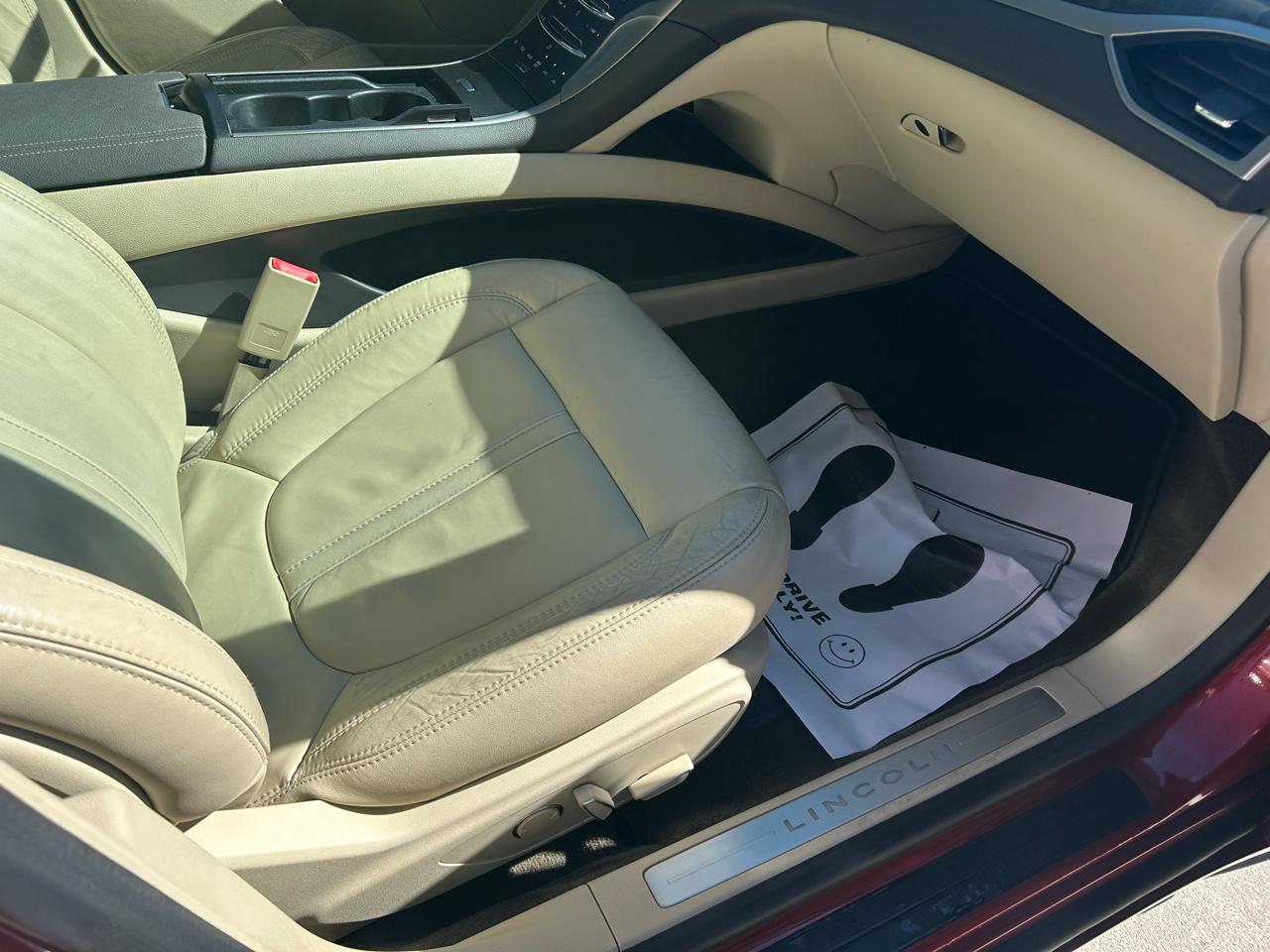 Lincoln MKZ Hybrid Sedan 2015