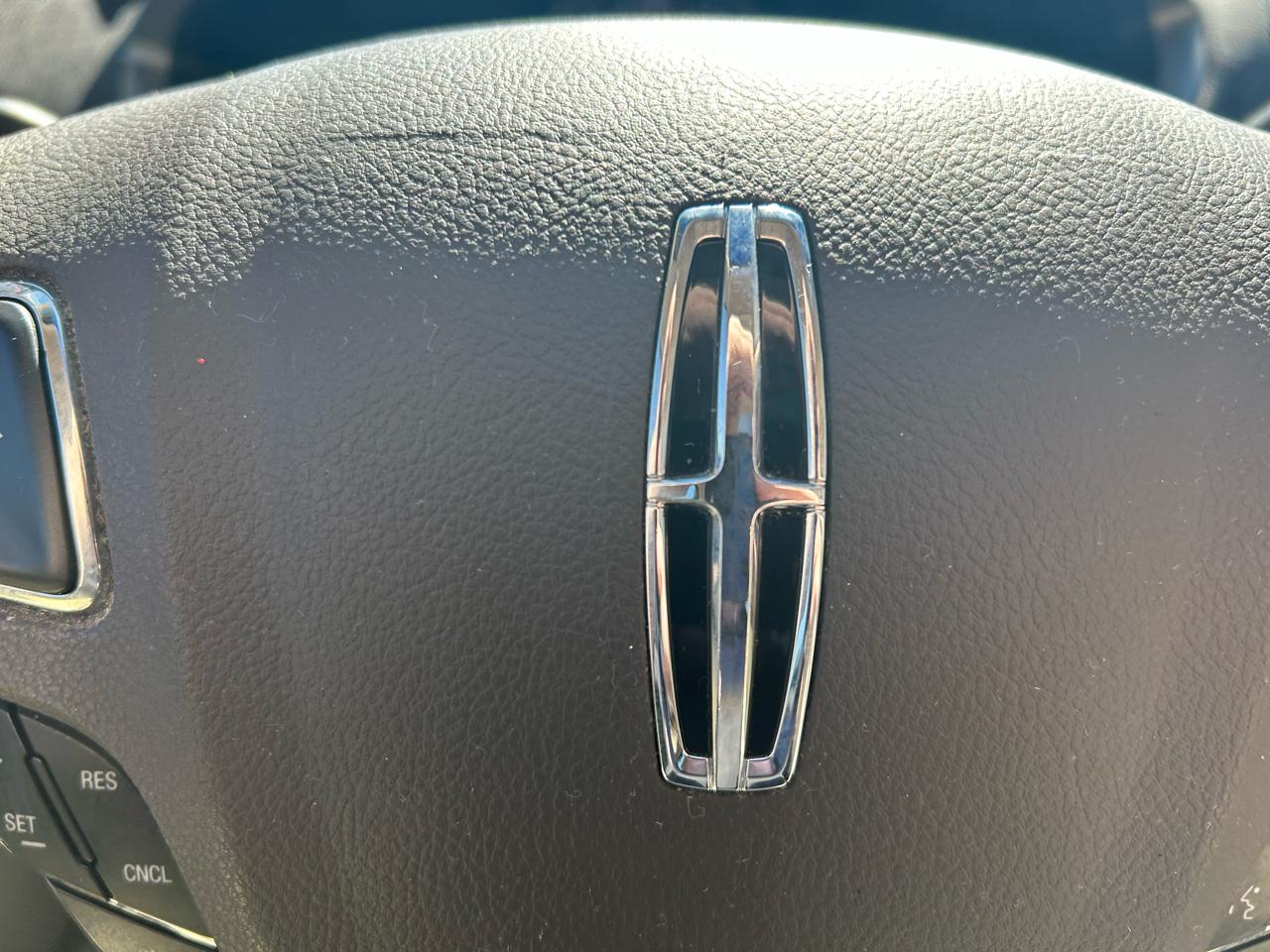 Lincoln MKZ Hybrid Sedan 2015