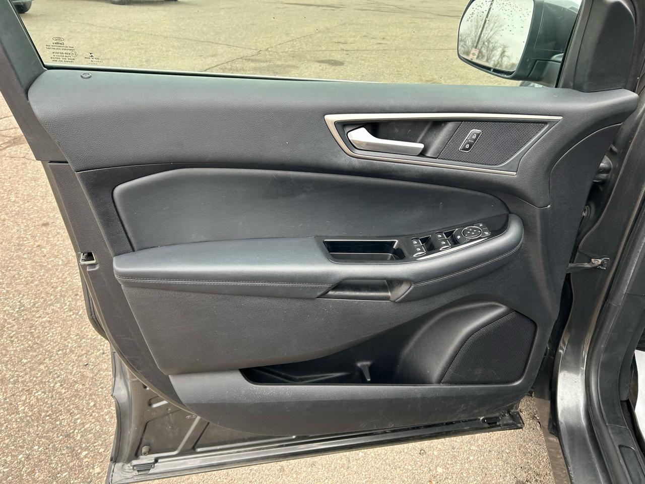 Ford Edge SEL FWD 2019