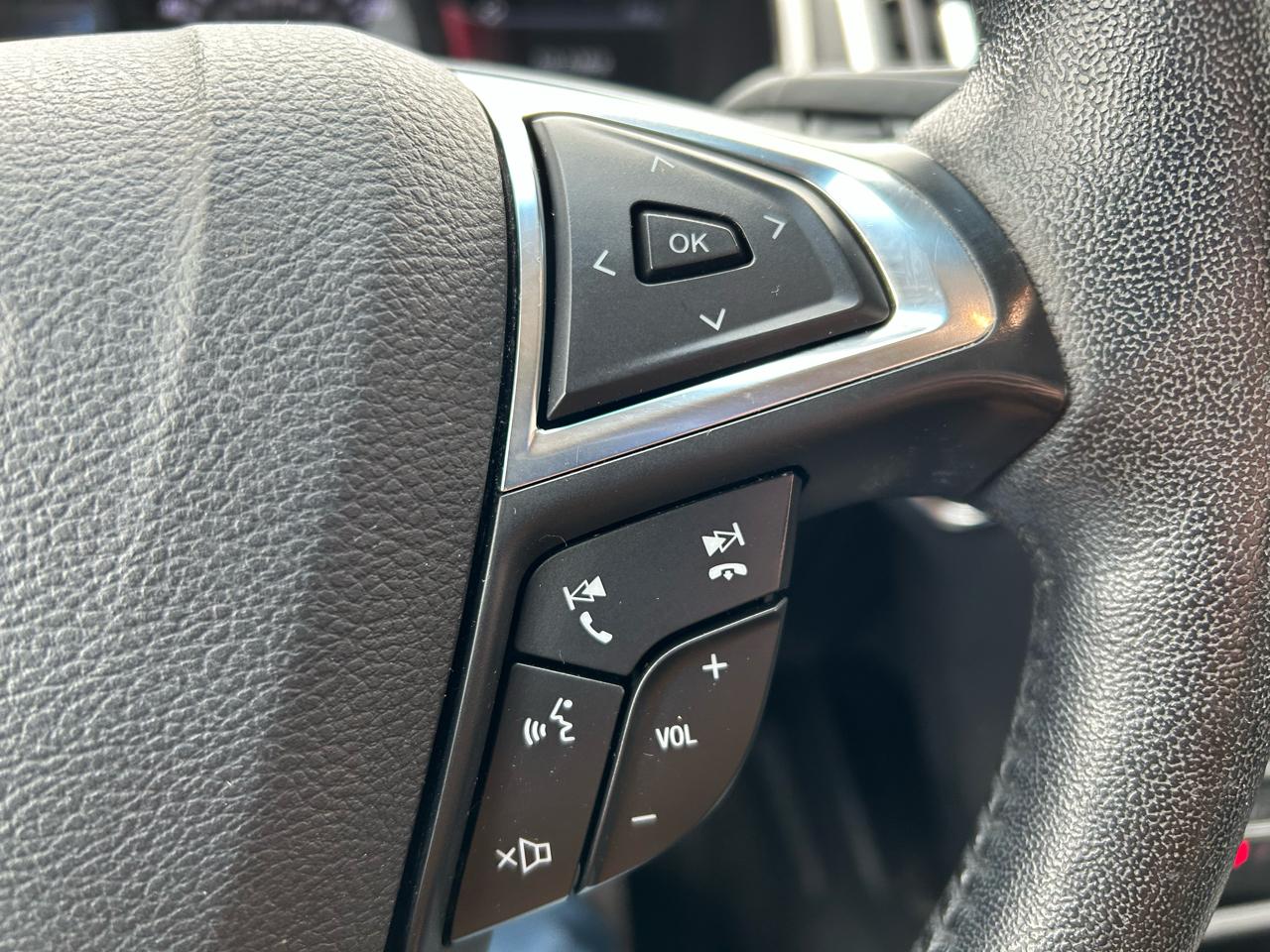 Ford Edge SEL FWD 2019