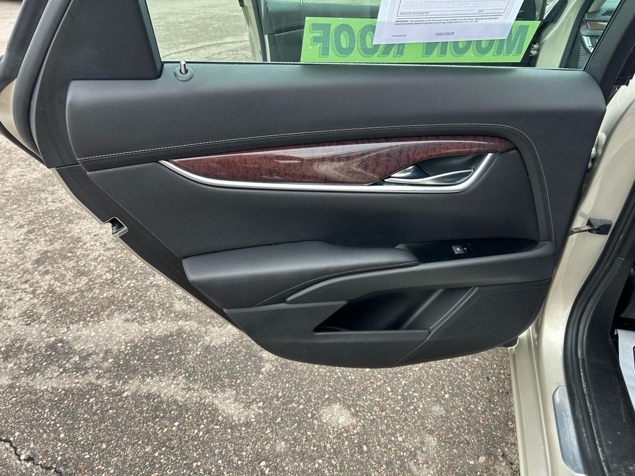 Cadillac XTS Luxury FWD 2014