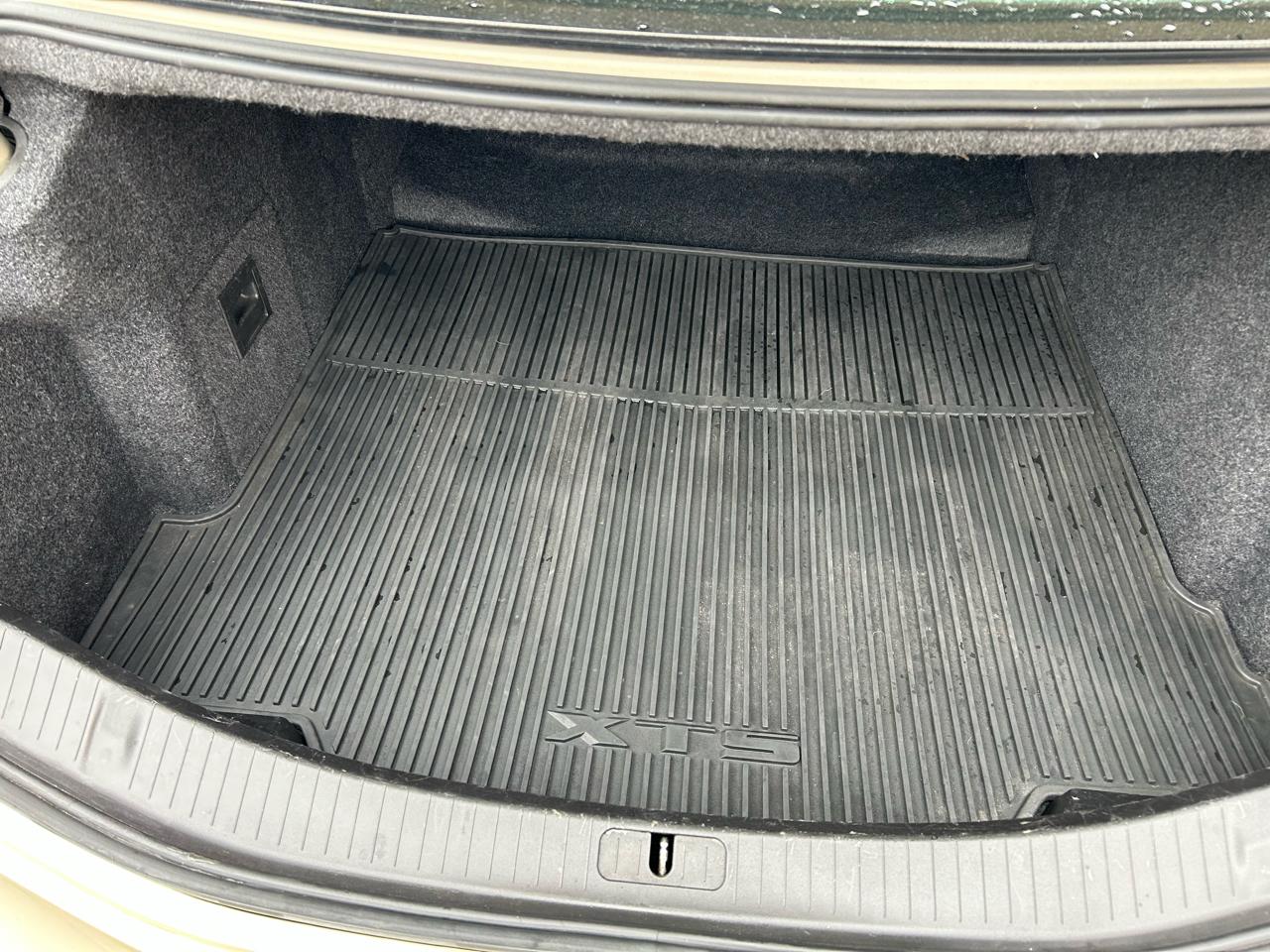 Cadillac XTS Luxury FWD 2014