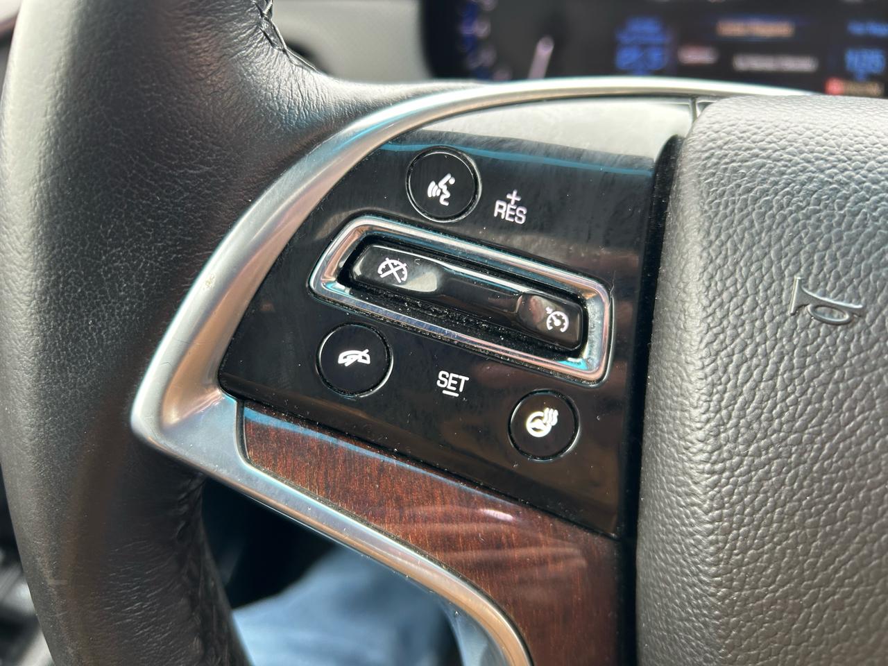 Cadillac XTS Luxury FWD 2014