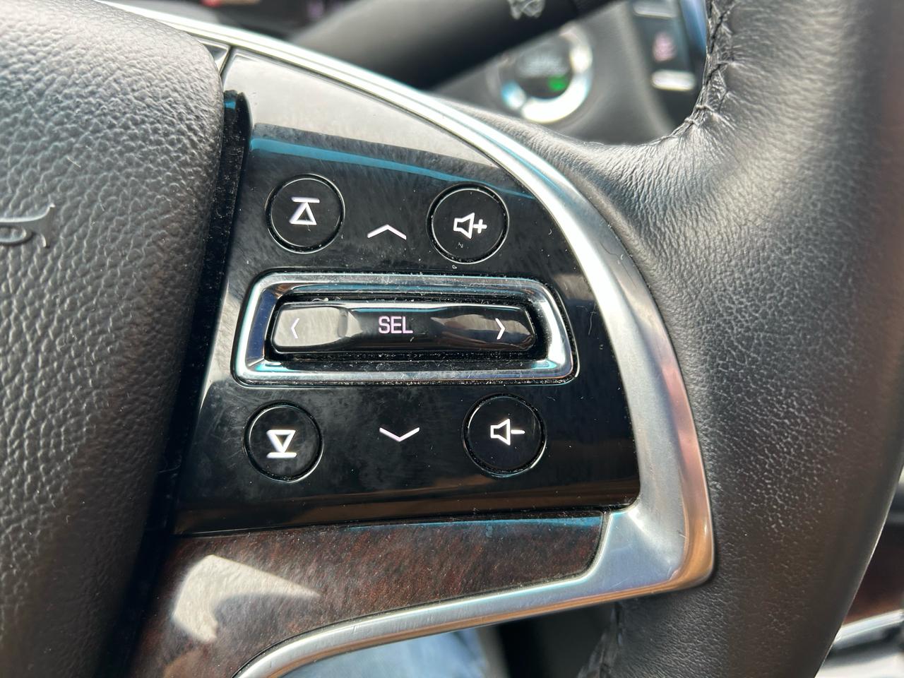 Cadillac XTS Luxury FWD 2014