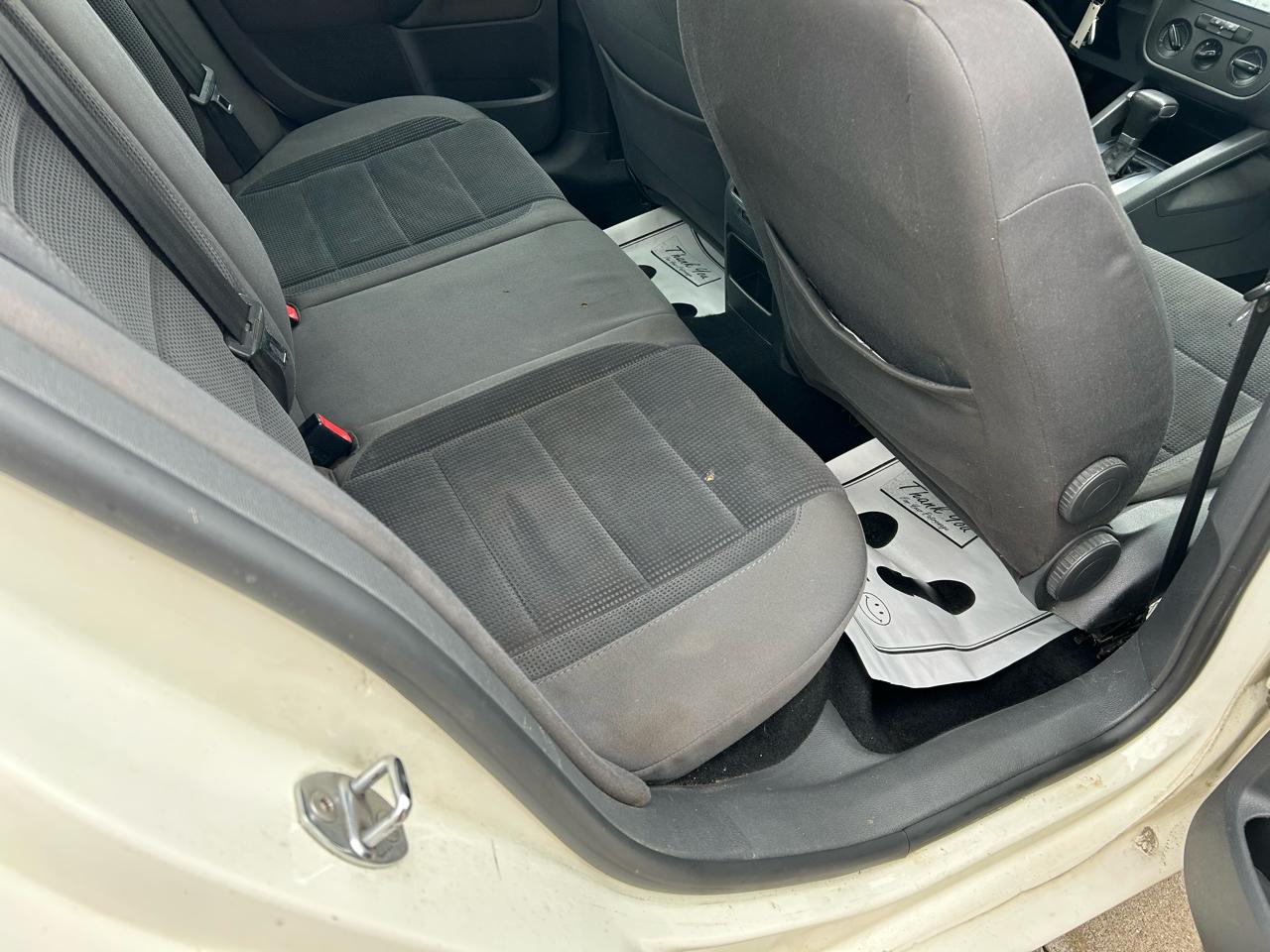 Volkswagen Jetta S 2008