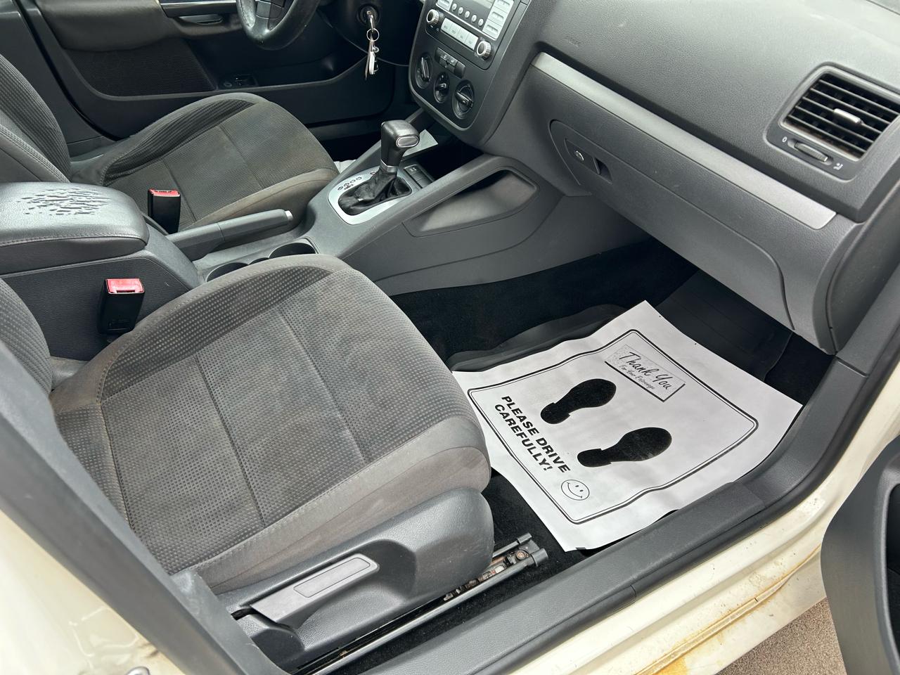 Volkswagen Jetta S 2008