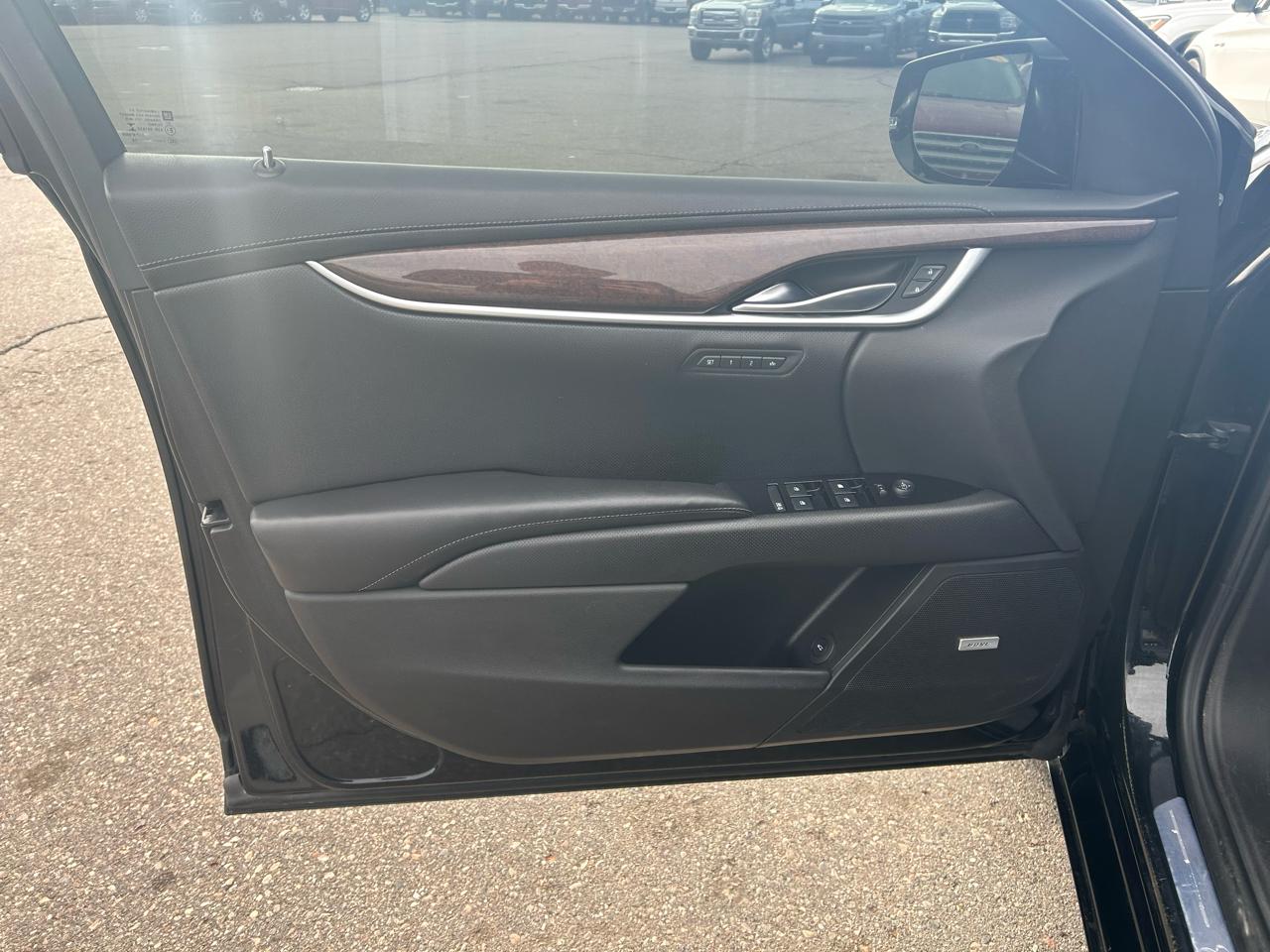 Cadillac XTS Luxury FWD 2015