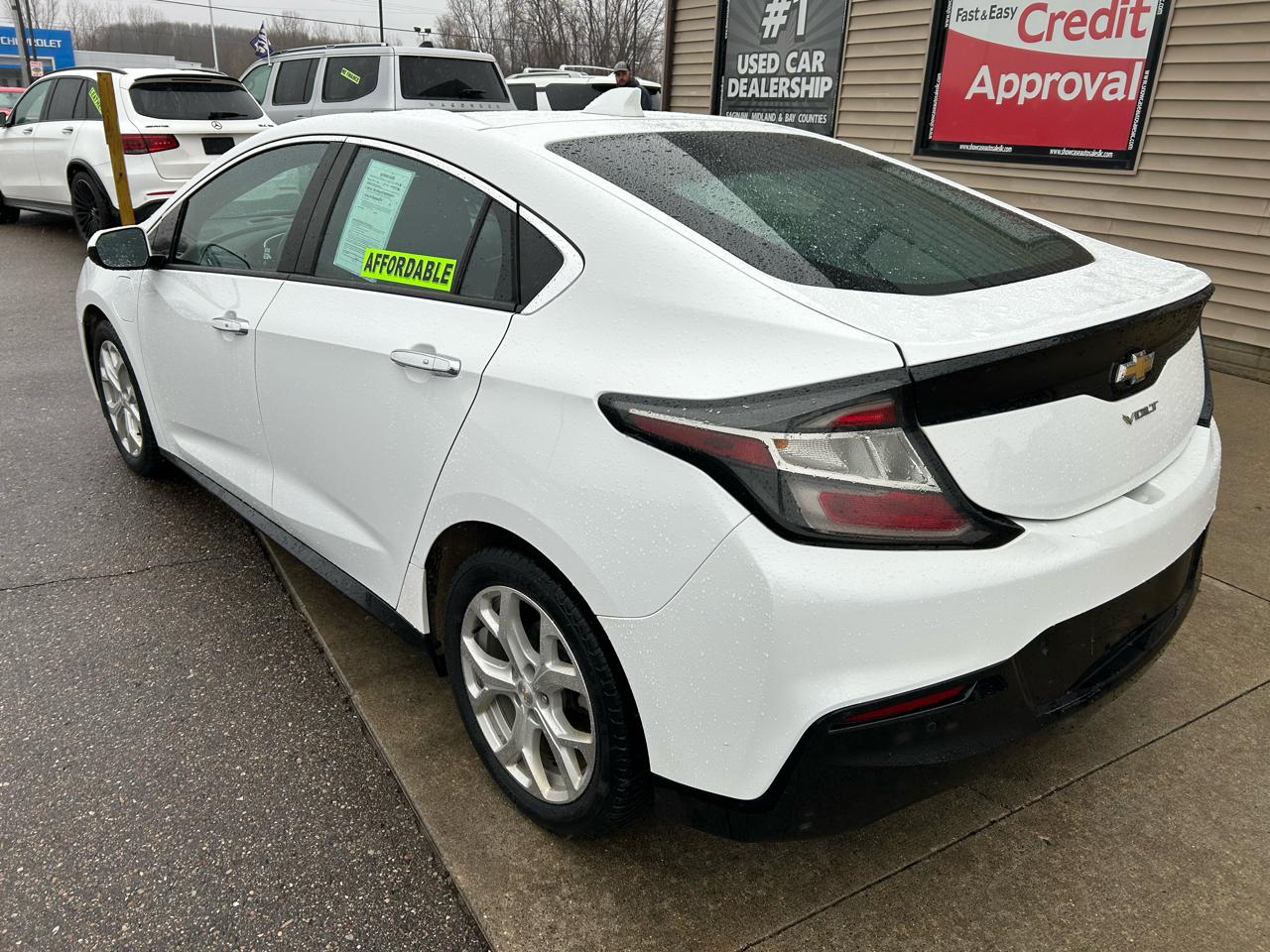 Chevrolet Volt Premier w/ Standard Emission Package 2019