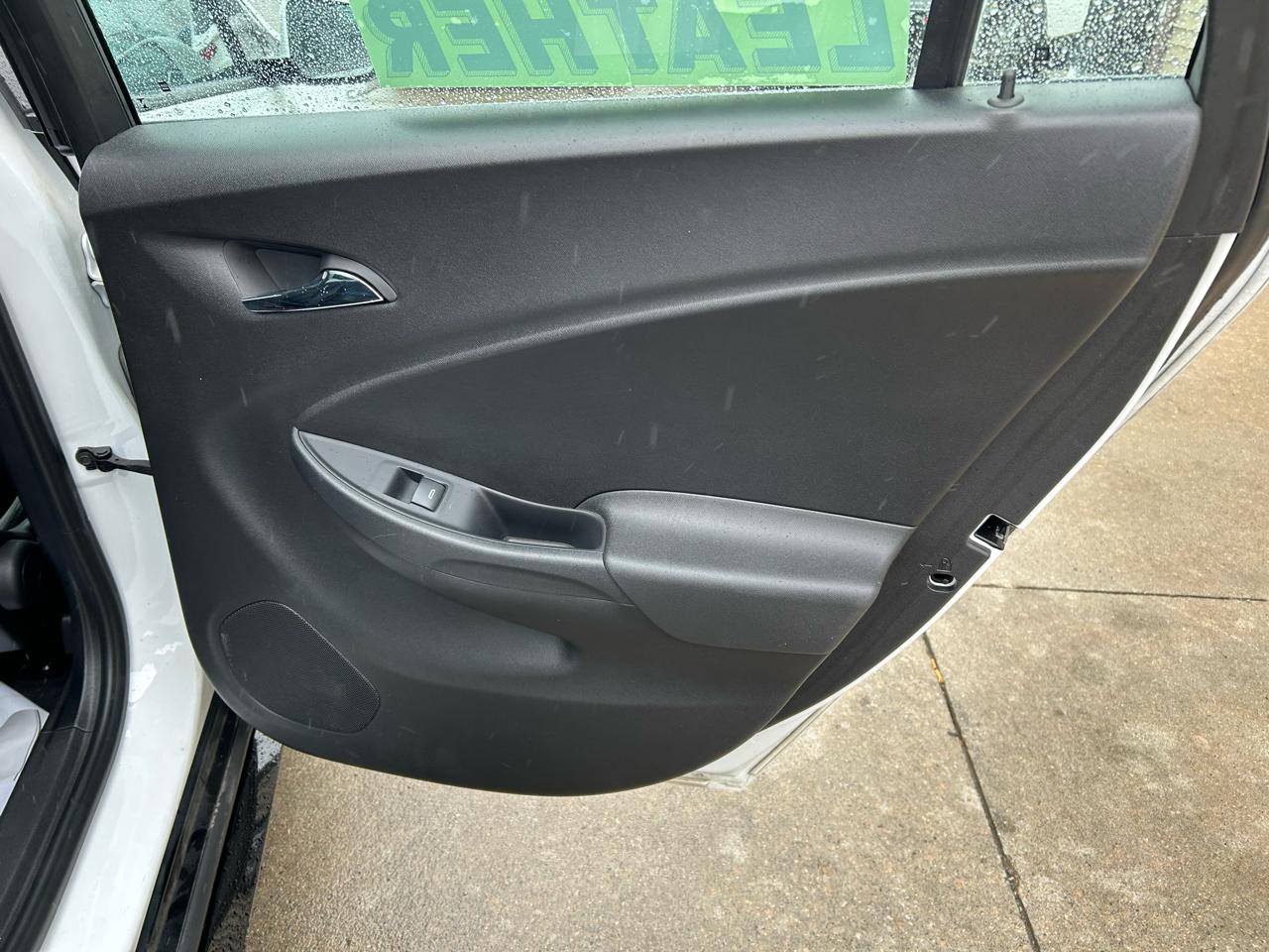 Chevrolet Volt Premier w/ Standard Emission Package 2019