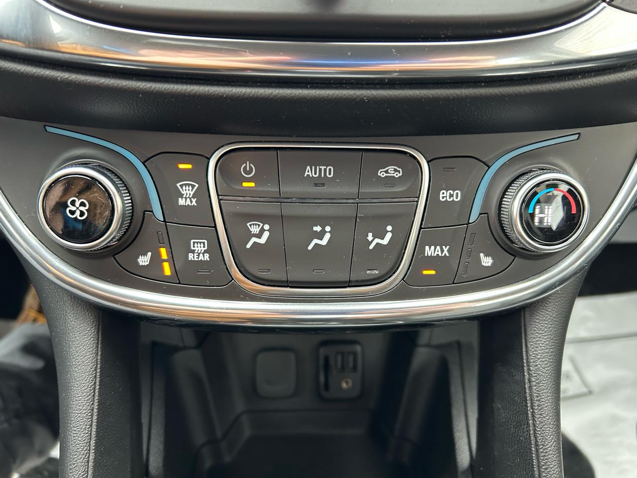 Chevrolet Volt Premier w/ Standard Emission Package 2019