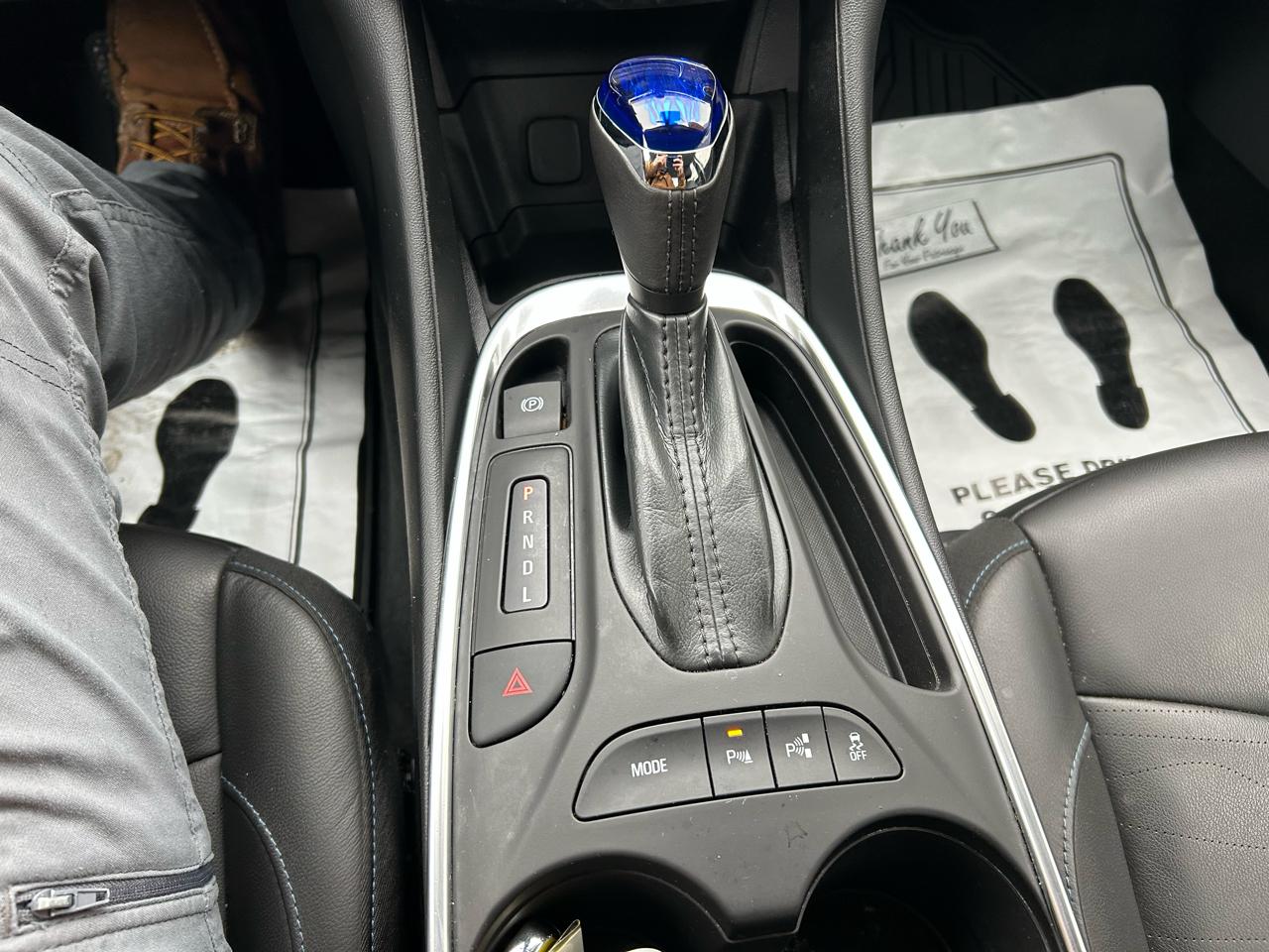 Chevrolet Volt Premier w/ Standard Emission Package 2019