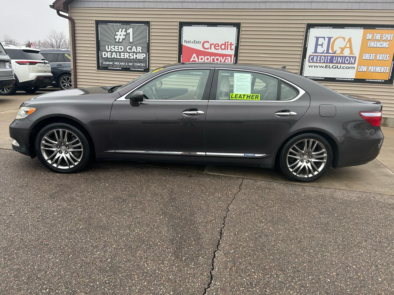 Lexus LS 600h L Luxury Sedan 2008