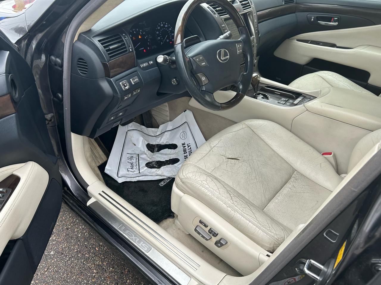 Lexus LS 600h L Luxury Sedan 2008